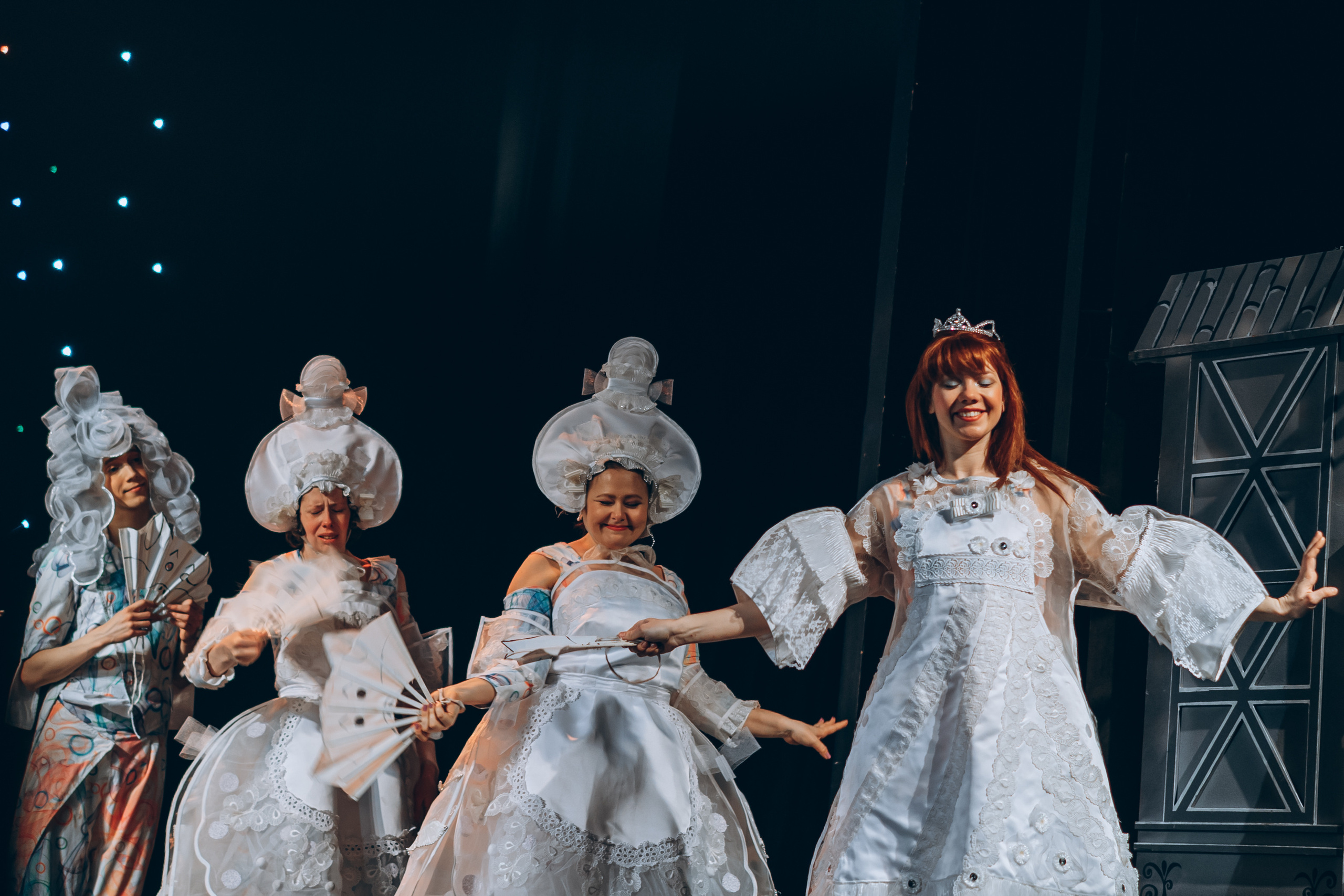 «Волшебные истории Оле Лукойе». Театр Комедии им. Н. П. Акимова. Фотограф в Санкт-Петербурге Батурина Елена
