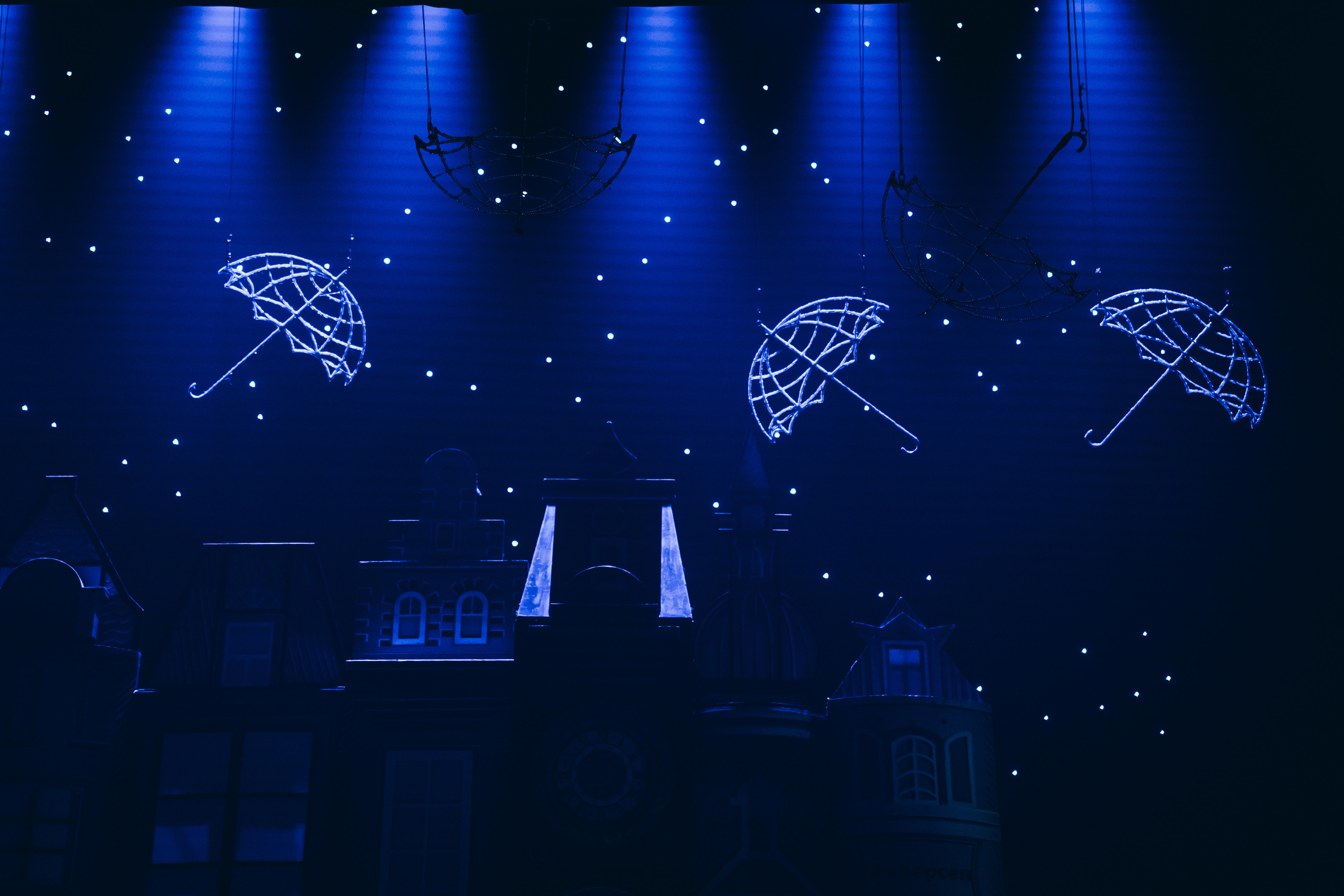 «Волшебные истории Оле Лукойе». Театр Комедии им. Н. П. Акимова. Фотограф в Санкт-Петербурге Батурина Елена