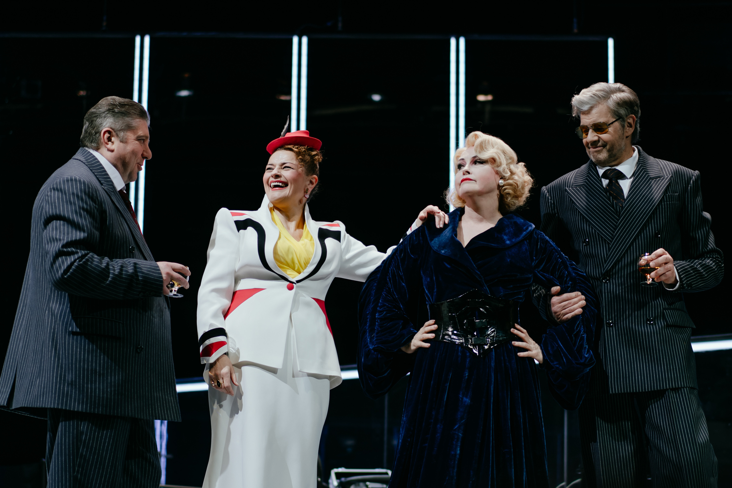 «Первая среди звёзд». Театр Комедии им. Н. П. Акимова. Фотограф в Санкт-Петербурге Батурина Елена