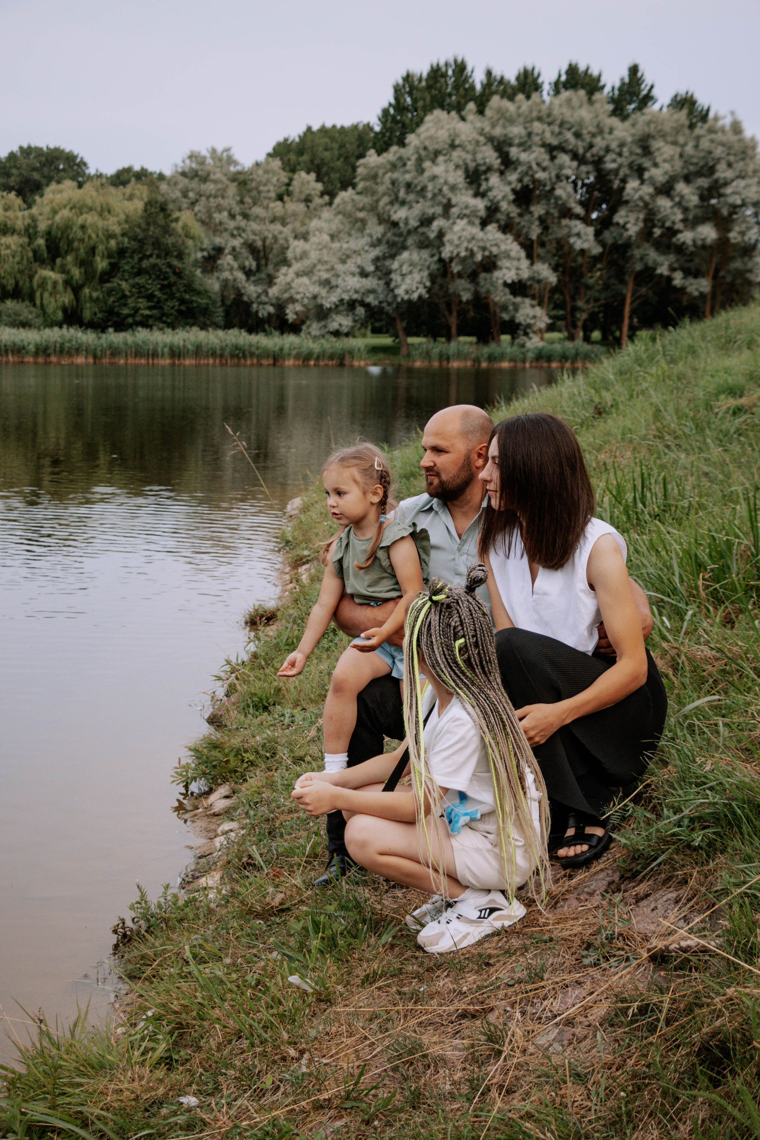 Алексей, Римма, Аннушка и Полина. Бережно сохраняю ваши чувства и истории на своих фотографиях