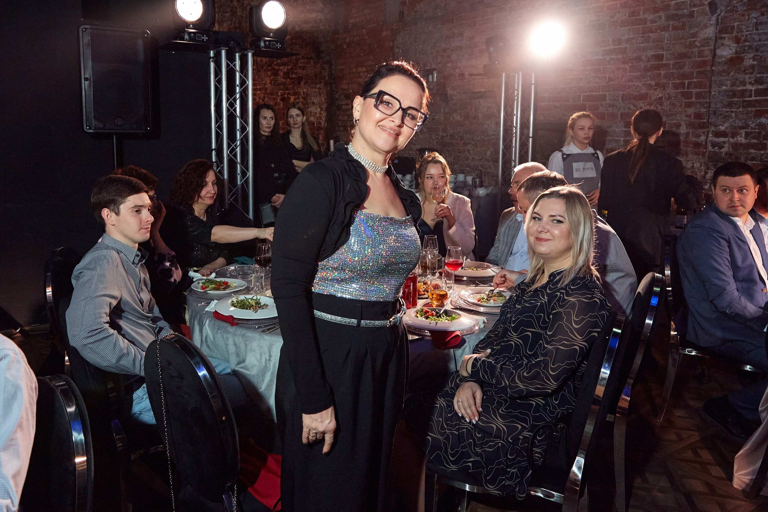 Компания Clarity / Пространство HIDE. Антон Артюшин, портретный фотограф. Москва