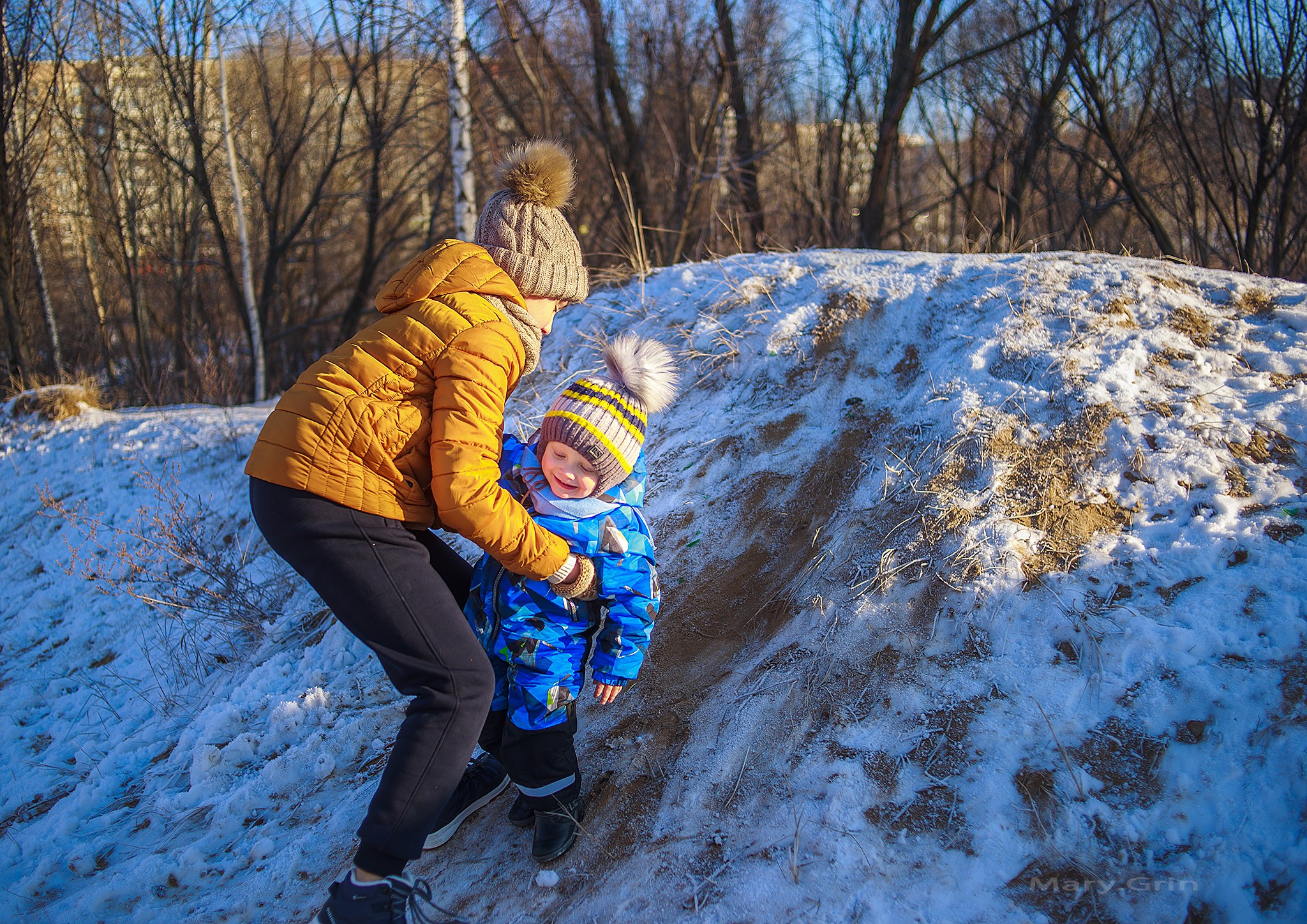 Зимняя фотопрогулка на мещерском озере с мандаринами. Детский и семейный фотограф, фотограф мероприятий Нижний Новгород
