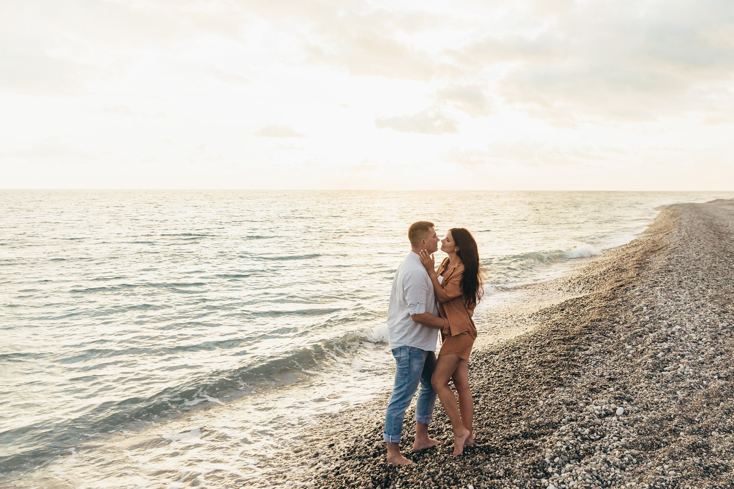 Фотограф в Пицунде — теплая фотосессия у моря, пальм. Свадебный фотограф в Абхазии, Сухум, Гагра, Сочи