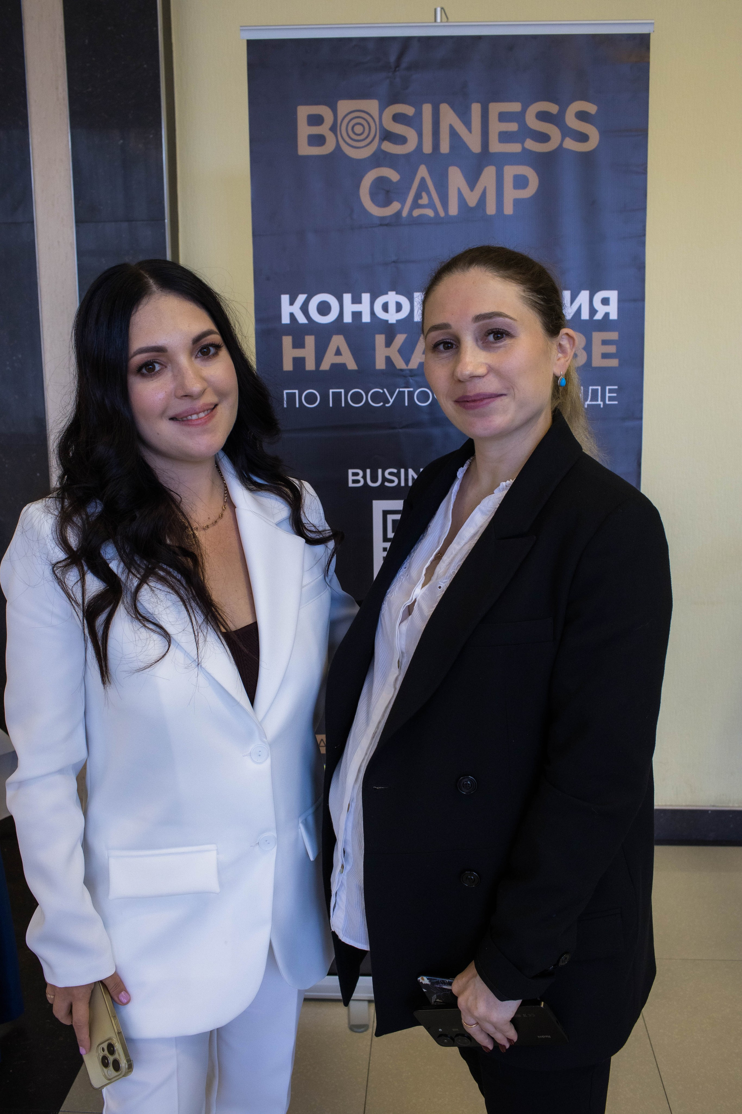 КОНФЕРЕНЦИЯ ПО ПОСУТОЧНОЙ АРЕНДЕ. Медиапродюсер, фотограф в Минеральных Водах —Виктор Холодов