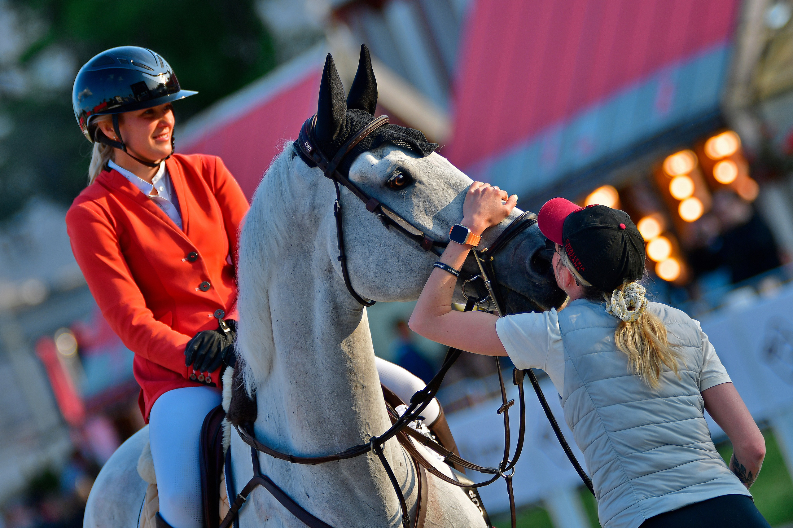 Репортаж Bitriver. Конный фотограф Alesya Safe