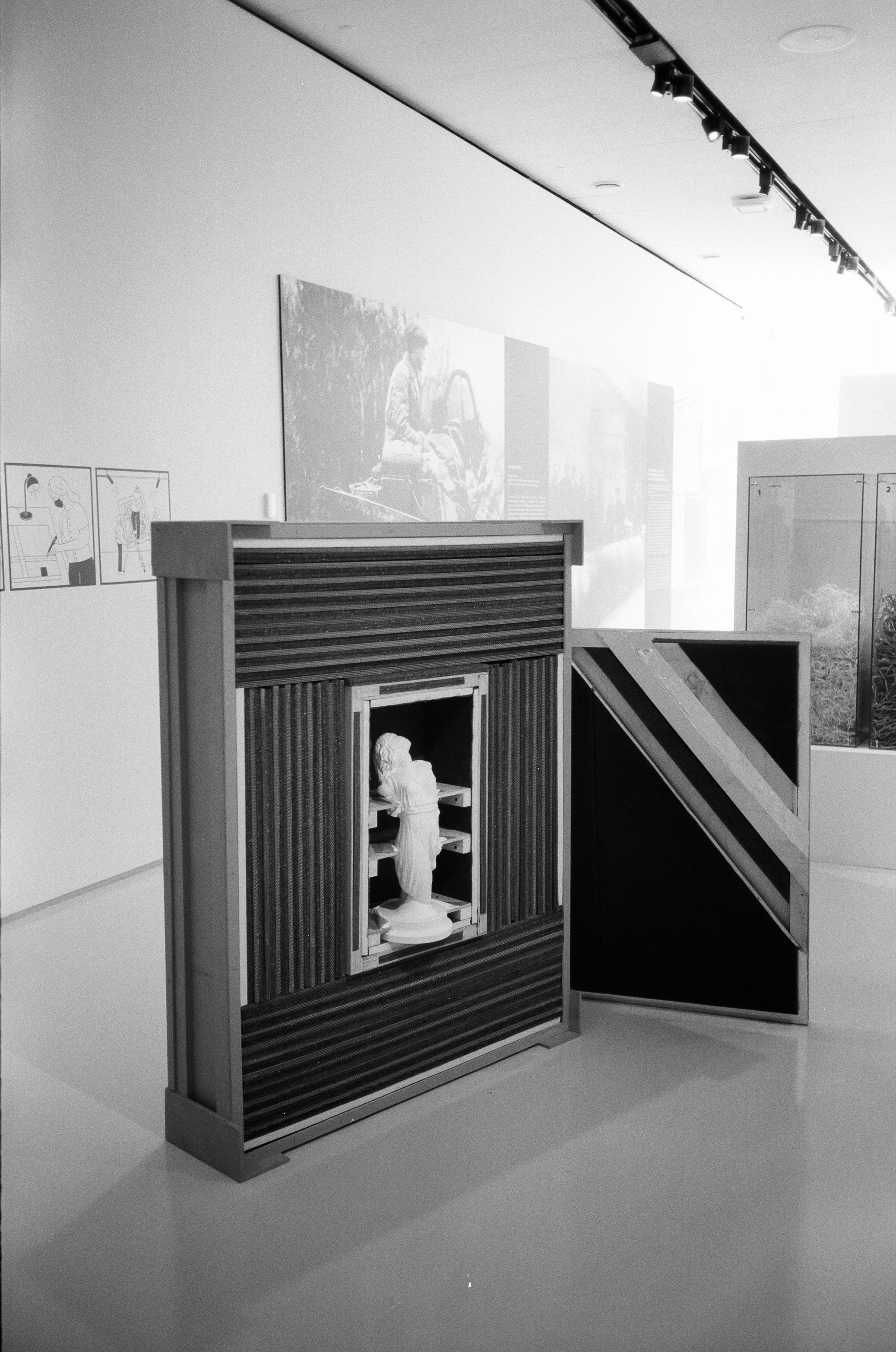 Музей русского импрессионизма. Авангард: на телеге в XXI век. Фотограф-документалист Мария Осокина