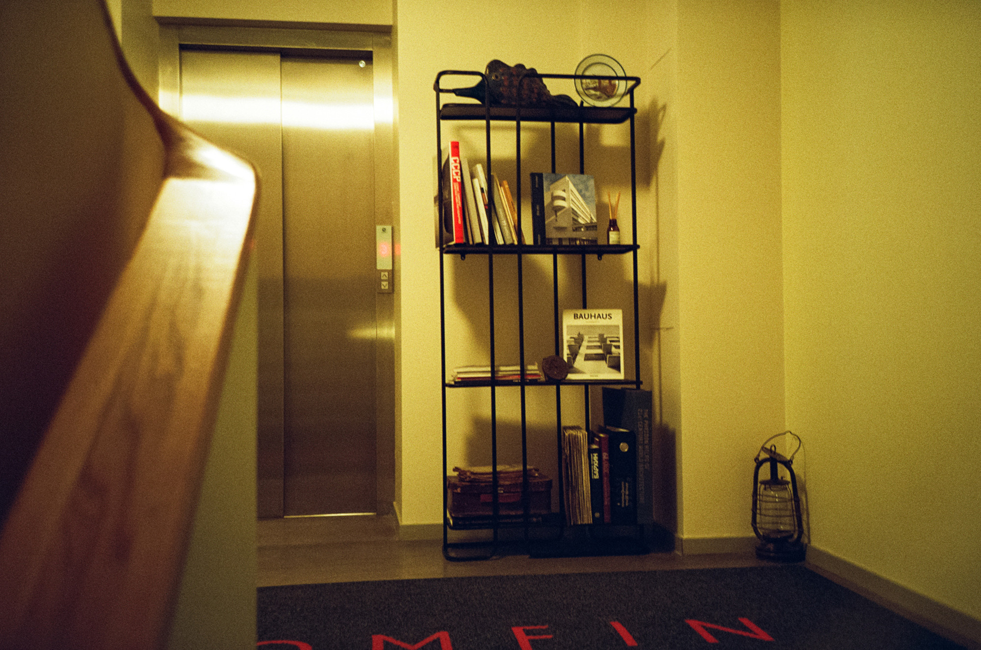 Дом Наркомфина. Прогулки с «Гаражом». Фотограф-документалист Мария Осокина