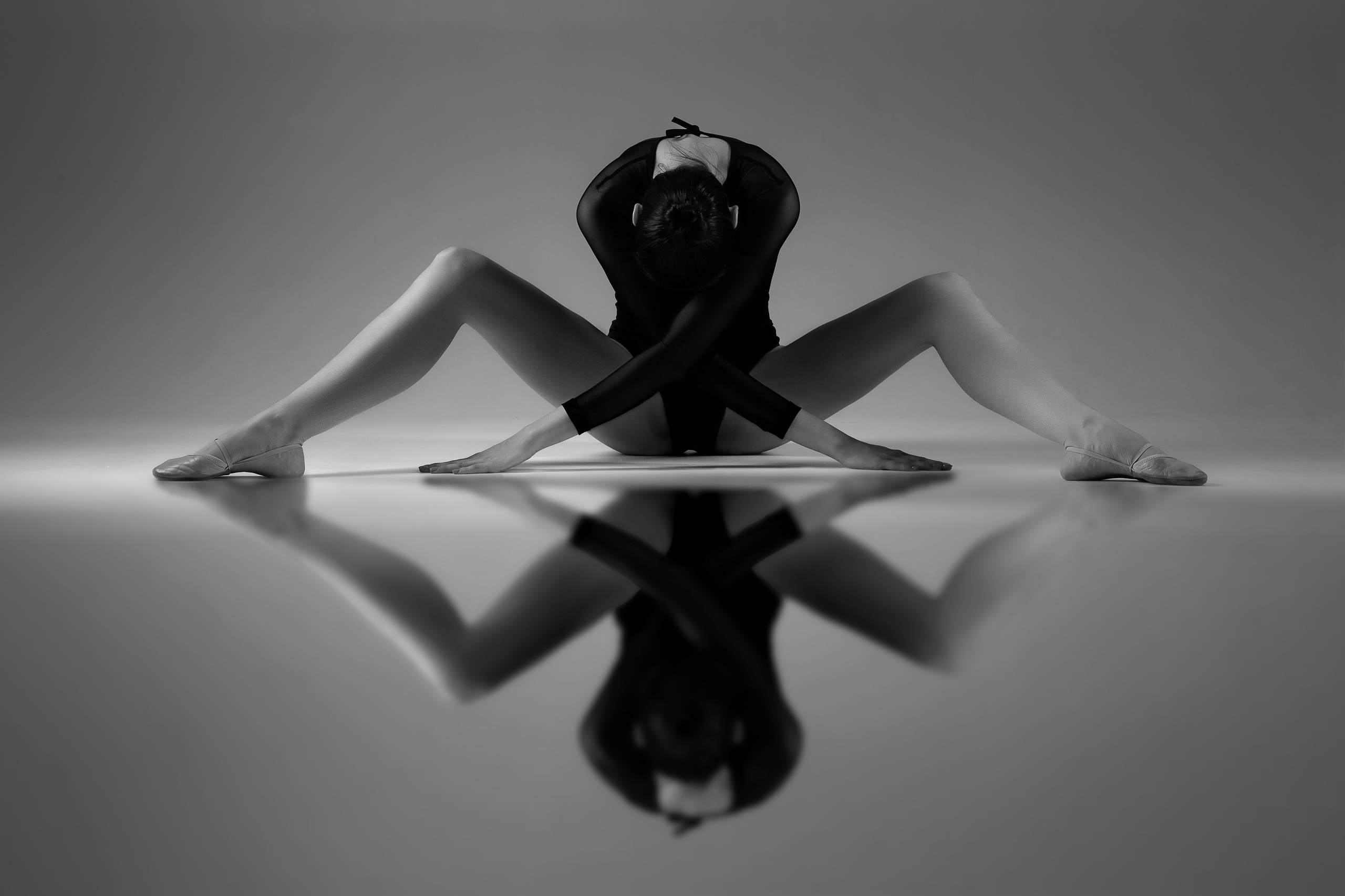 Гимнастка. Ирина Мезенцева | Женский и предметный фотограф | г. Омск