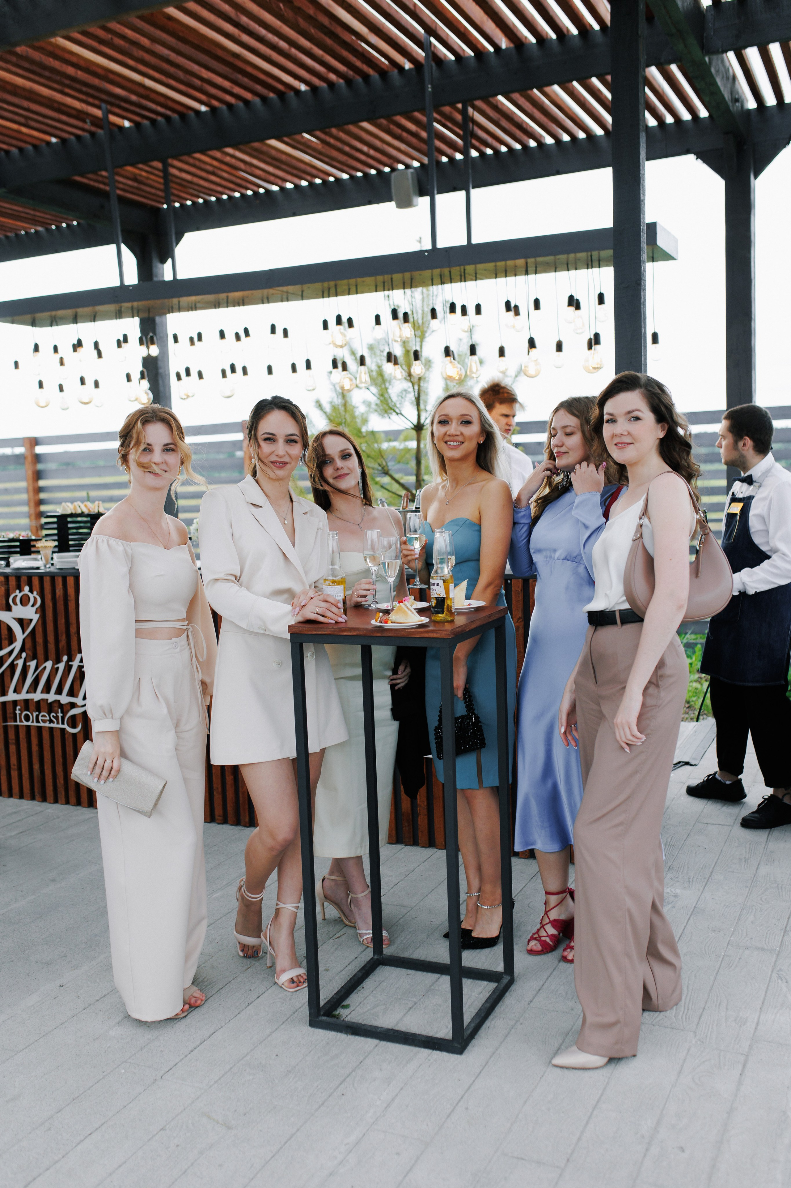 Свадебная фотосессия и банкетная часть в усадьбе СПБ. Свадебный фотограф СПБ