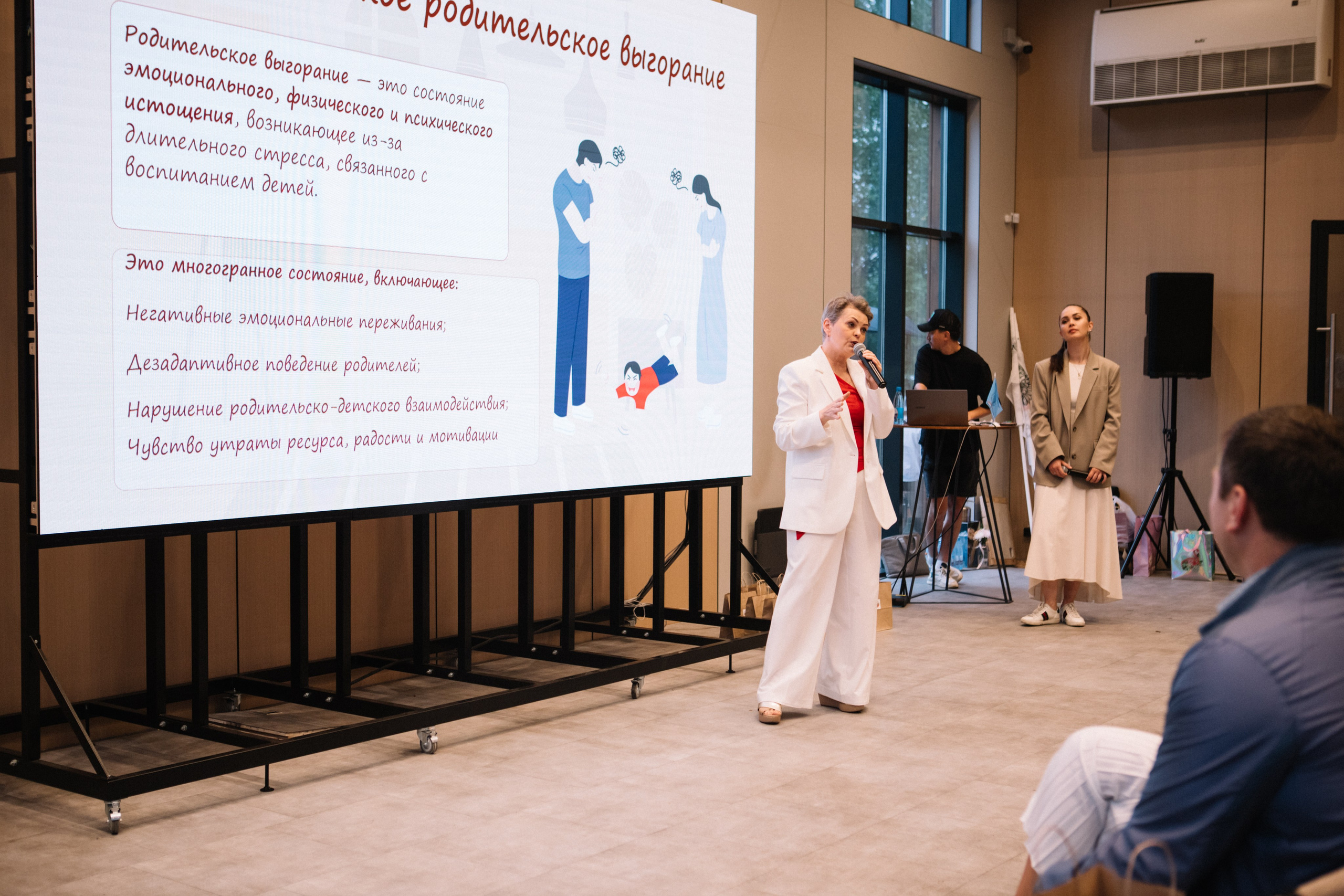 Фестиваль к Дню семьи, любви и верности. Фотограф в Иркутске Анастасия Кись. Студийная фотосессия беременности в тканях Иркутск. Семейная фотосессия, ПОРТРЕТ «ПОКОЛЕНИЕ»