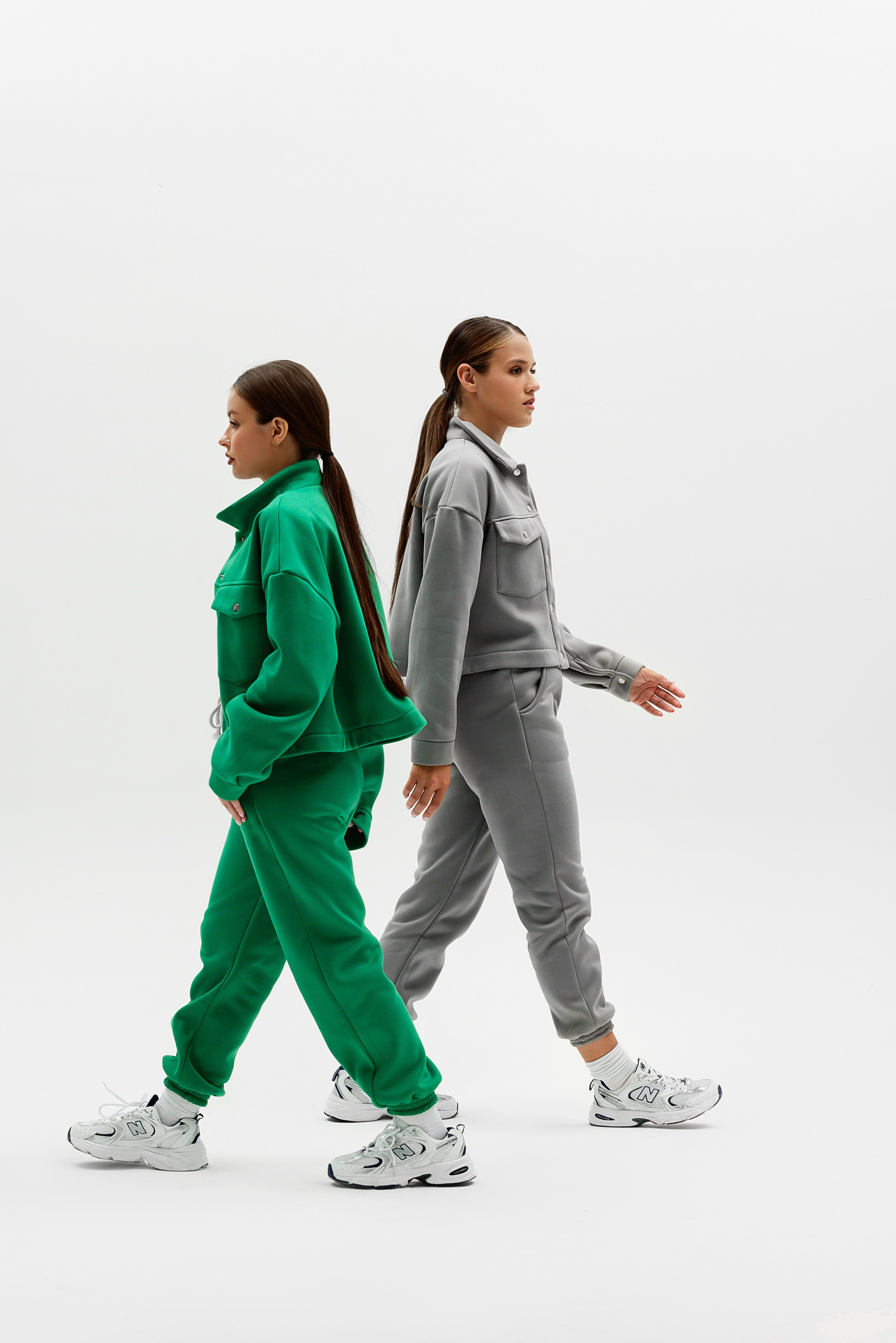 Каталог на белом фоне