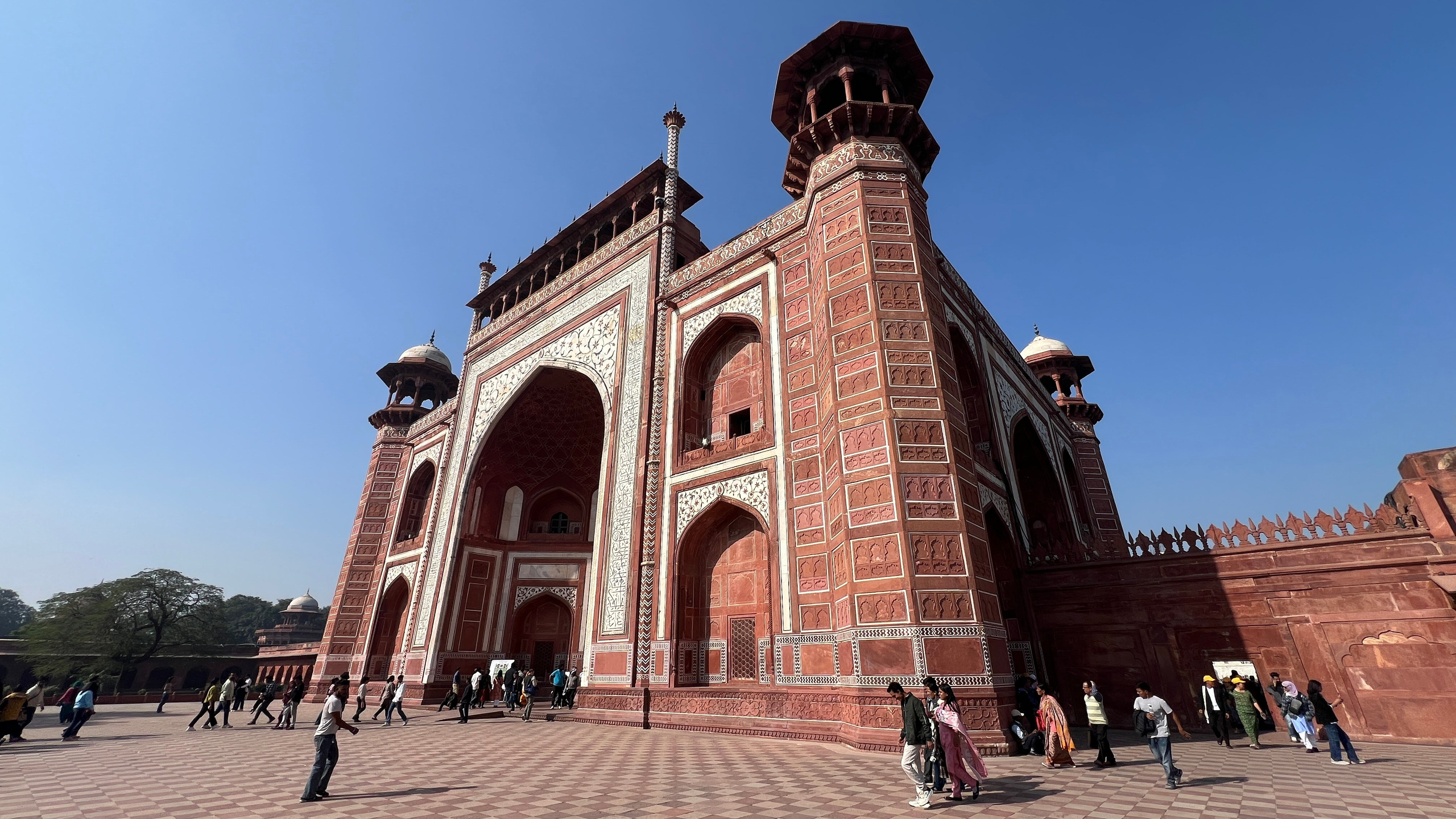 Индия. Телеоператор Ильнур Таминдаров — видеосъемка, документальные фильмы, интервью в Москве