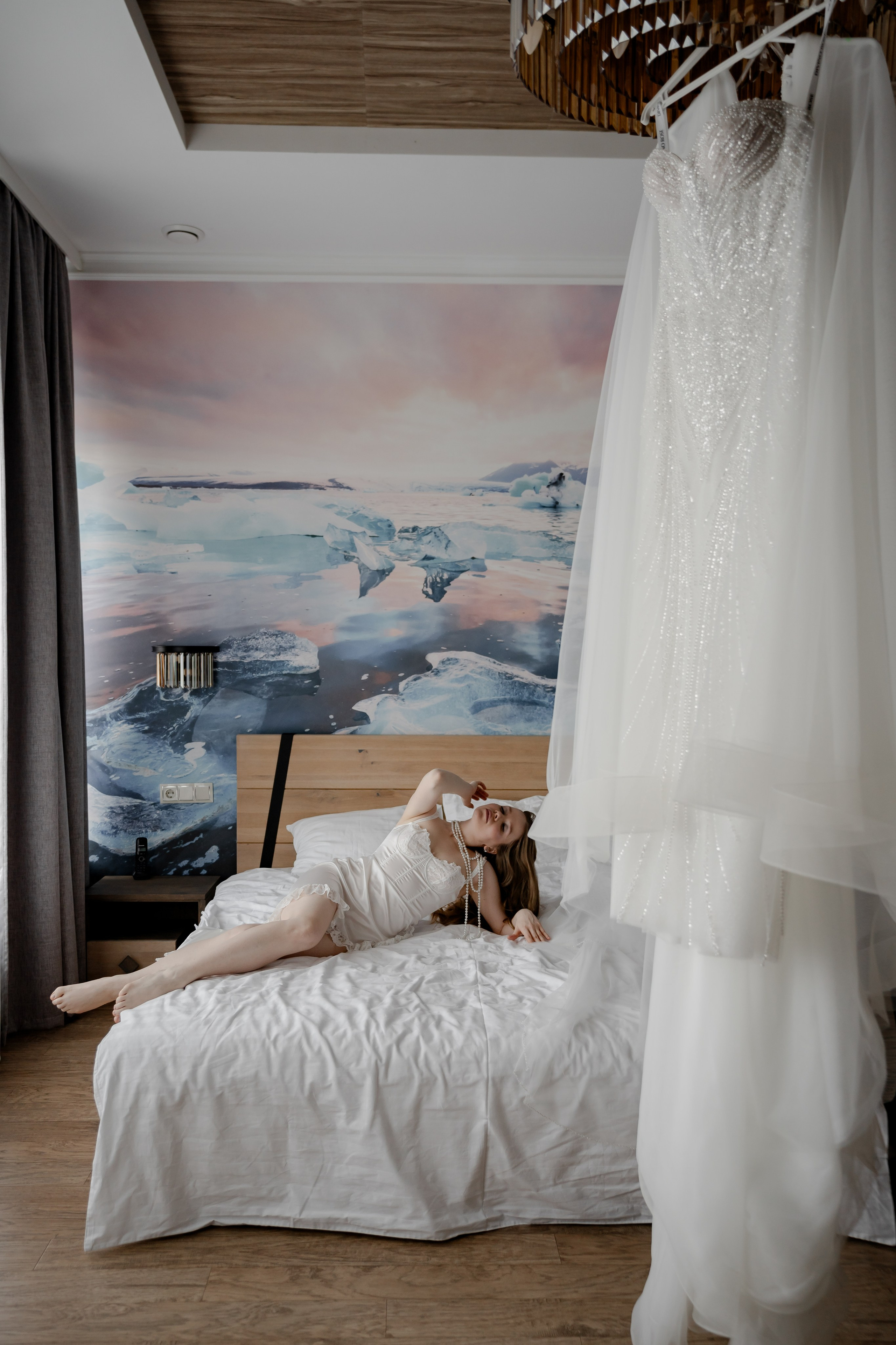 СВАДЕБНАЯ СЬЕМКА СБОРОВ В ОТЕЛЕ И ВЫЕЗД НА ЦЕРЕМОНИЮ (СНЯТО В СИБИРЕ В НИЖНЕВАРТОВСКЕ). Профессиональный фотограф, Санкт-Петербург — Виктория Богомолова