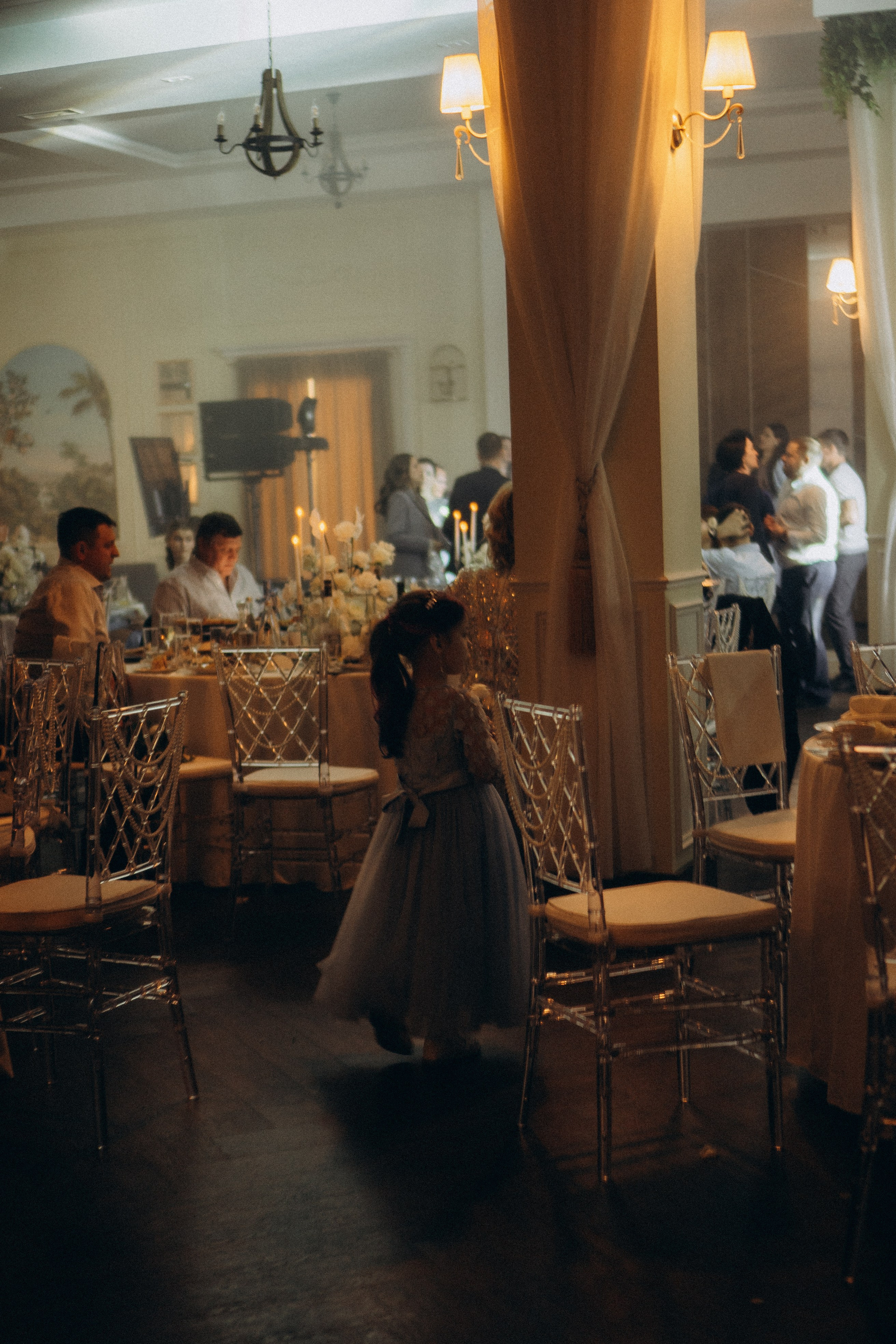 СВАДЕБНАЯ СЬЕМКА СБОРОВ В ОТЕЛЕ И ВЫЕЗД НА ЦЕРЕМОНИЮ (СНЯТО В СИБИРЕ В НИЖНЕВАРТОВСКЕ). Профессиональный фотограф, Санкт-Петербург — Виктория Богомолова