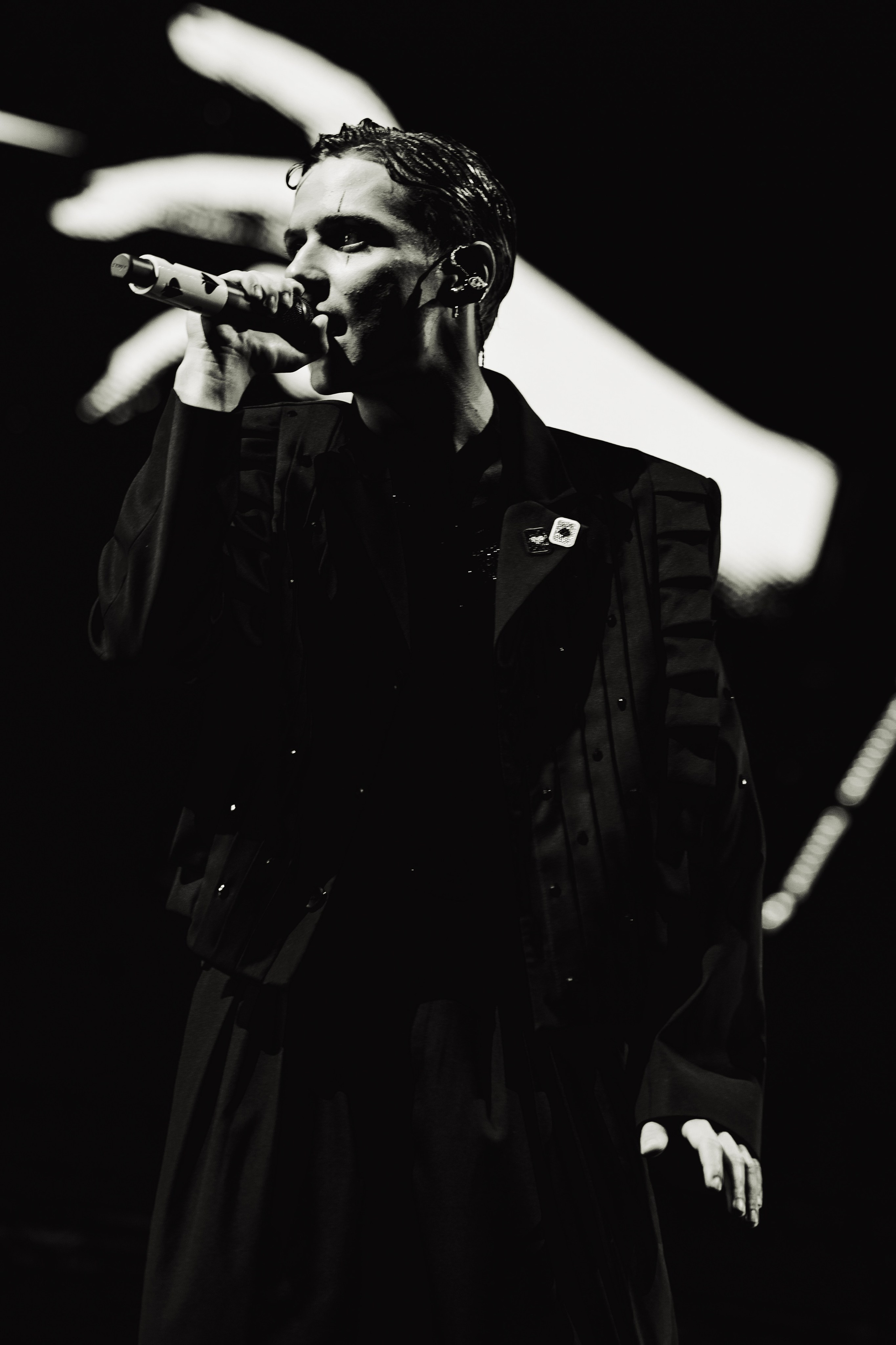 ВАНЯ ДМИТРИЕНКО В МЕГАСПОРТЕ 07.11.25. Концертный и репортажный фотограф в Москве и Санкт-Петербурге Мария