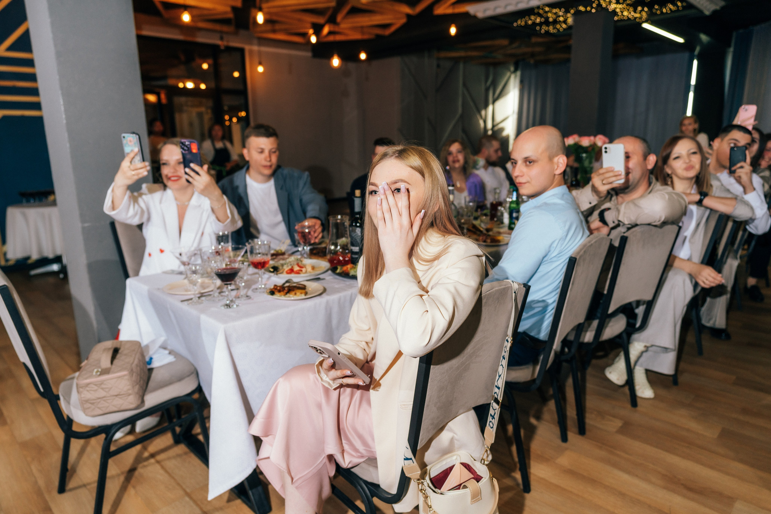 Красный кабриолет. Фотограф Ангарск Иркутск Ксения Король