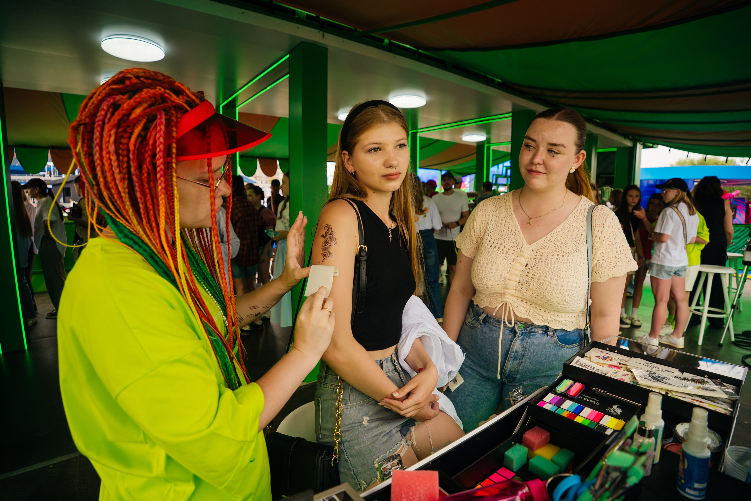 Пятерочка на VK фесте. Видеограф и Фотограф в Челябинске Ксения и Владимир Рюмины