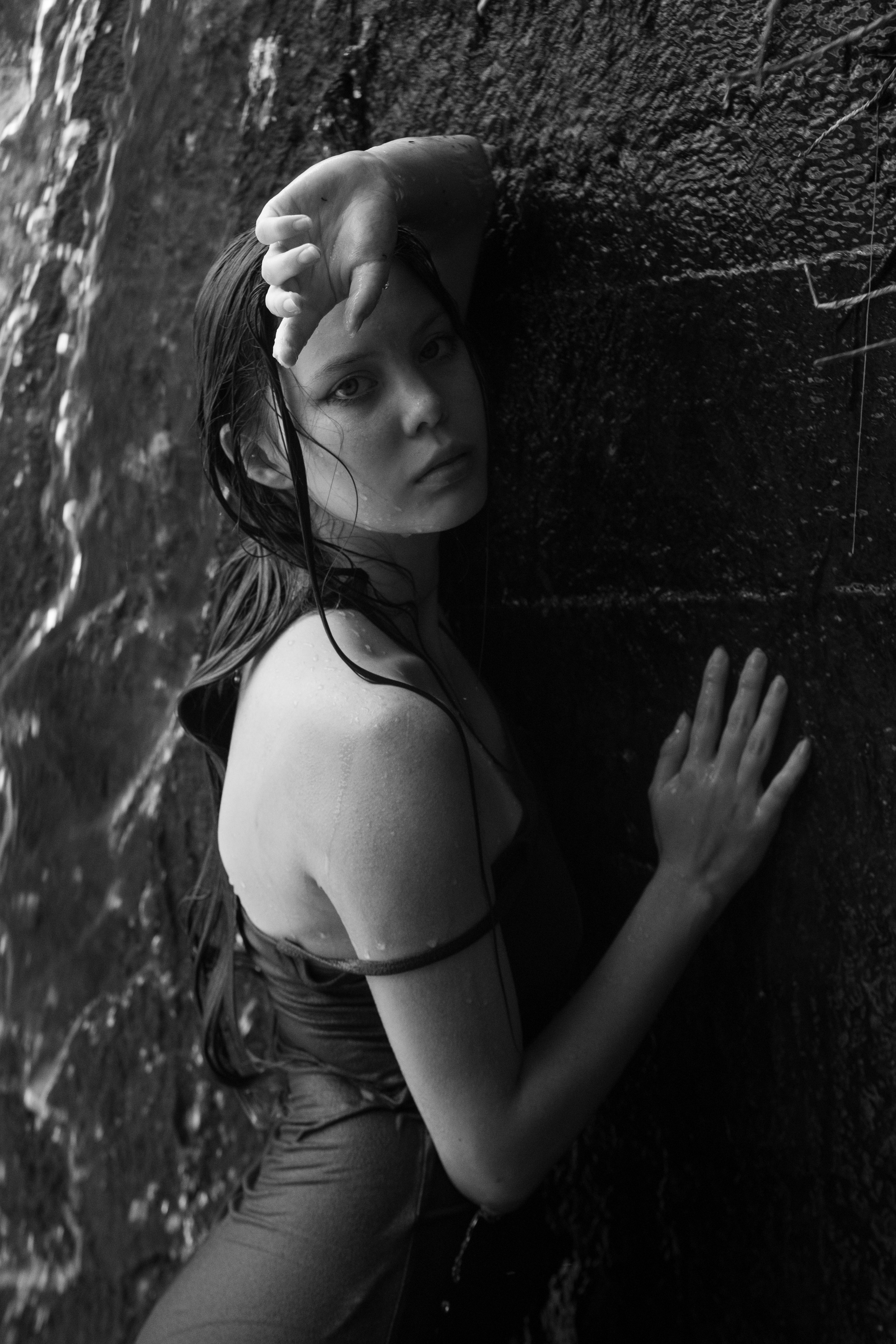 Дарна на водопаде. Фотограф Коробова Екатерина