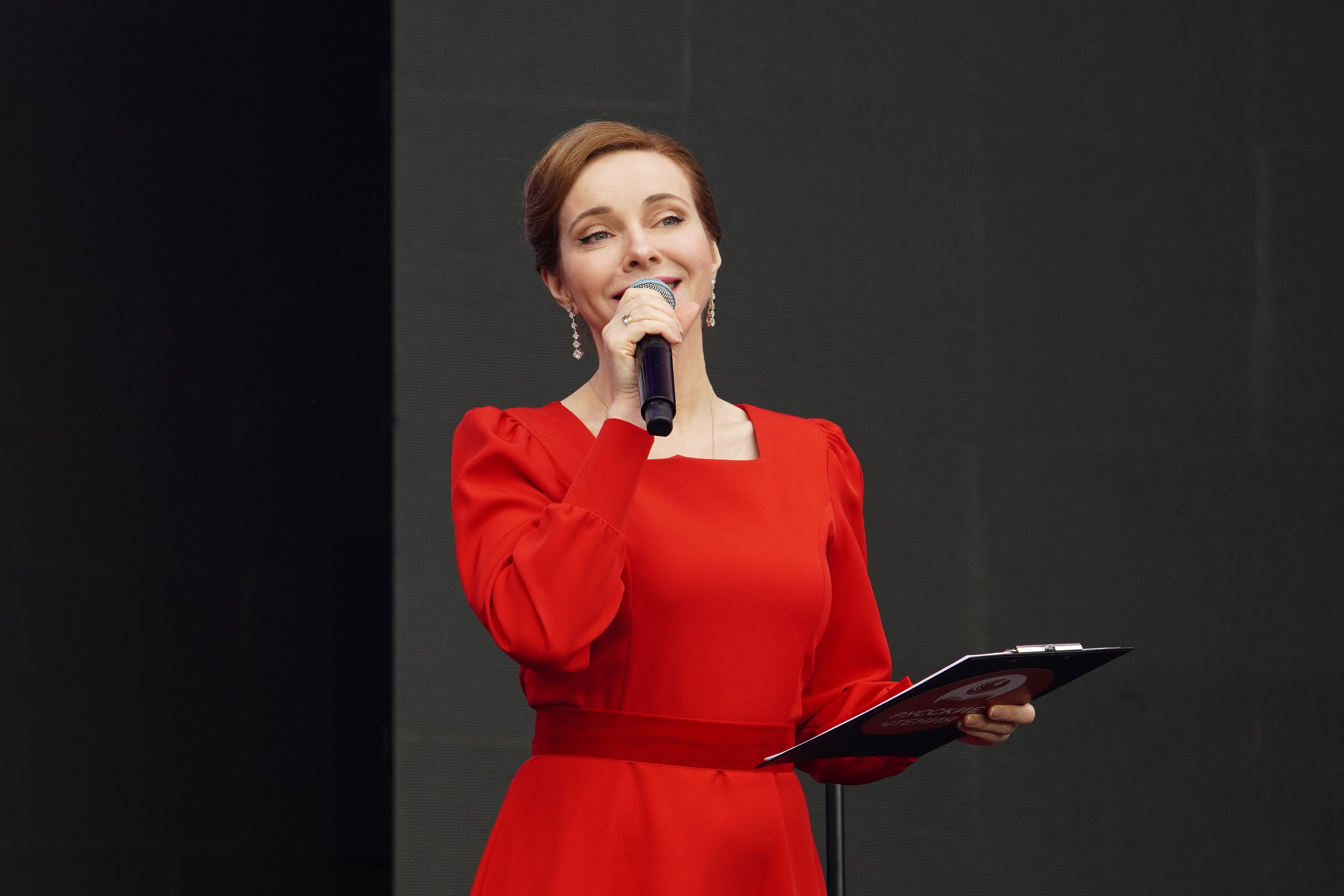 Книжный фестиваль на Красной Площади. Фотограф в Москве — Георгий Чернышов