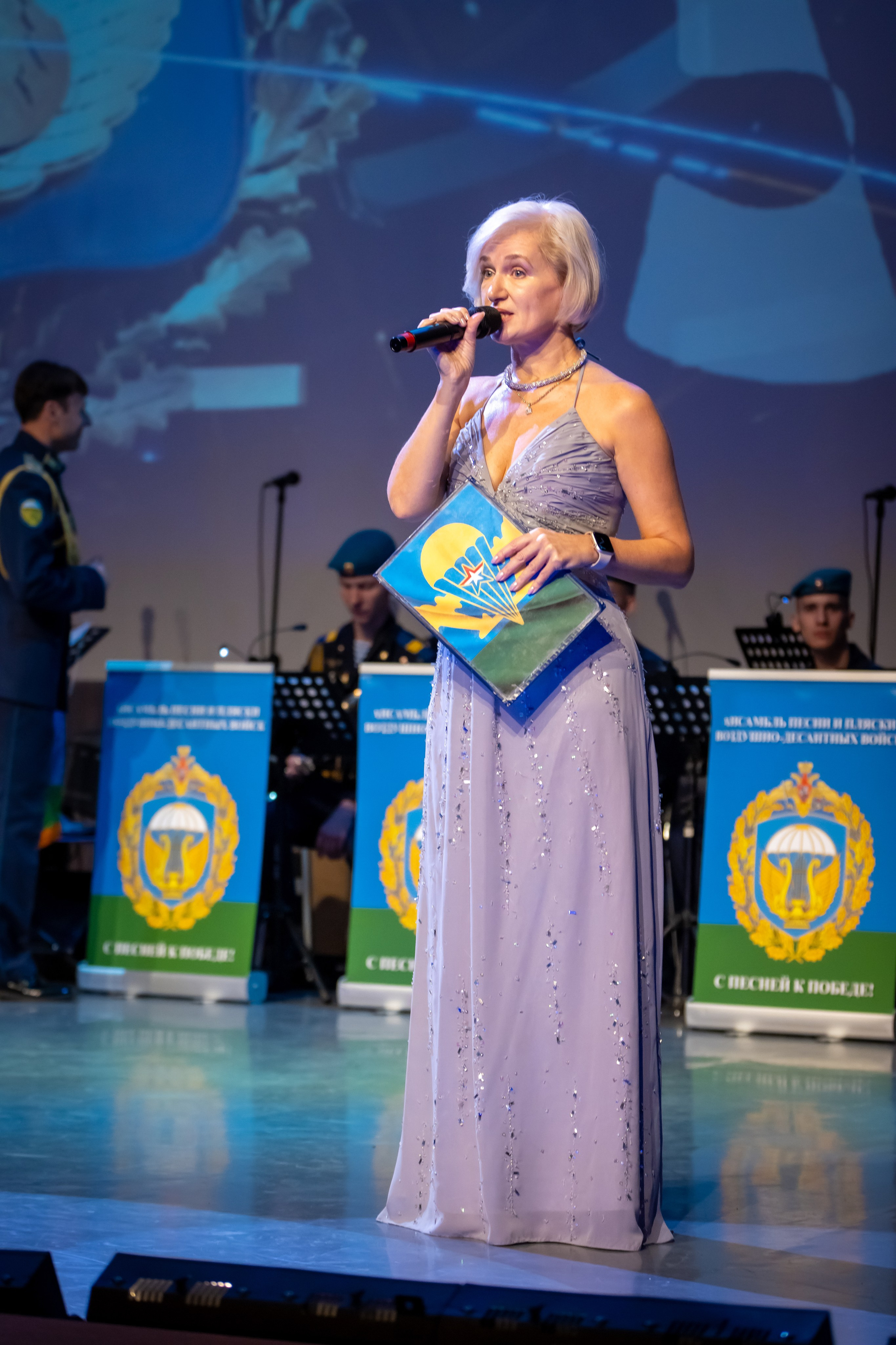 Концерт ансамбля ВДВ. Фото и видео в Москве Клим Воробьев