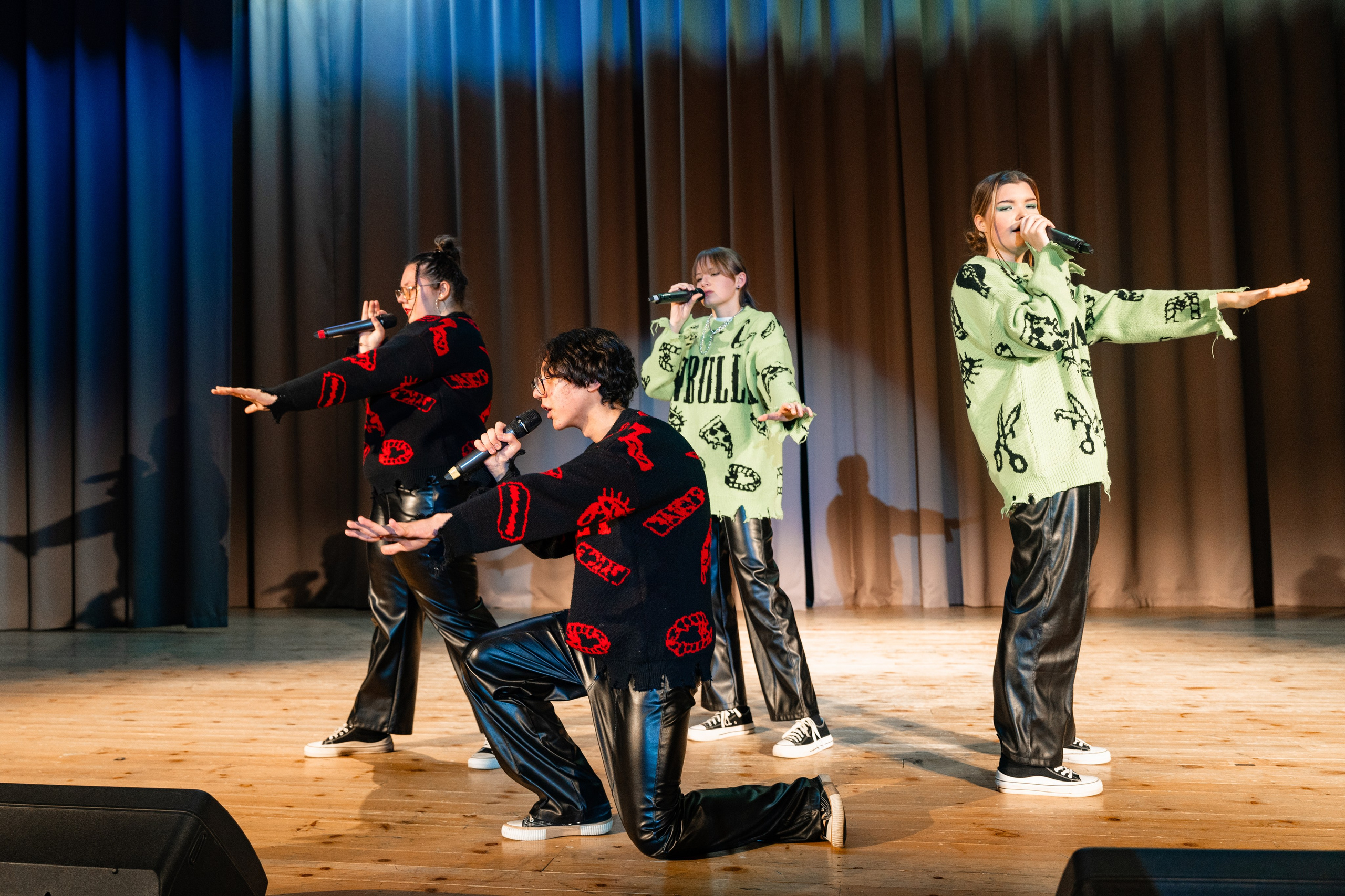 Концерт ДК Буривестник. Фотограф Никита Комаров