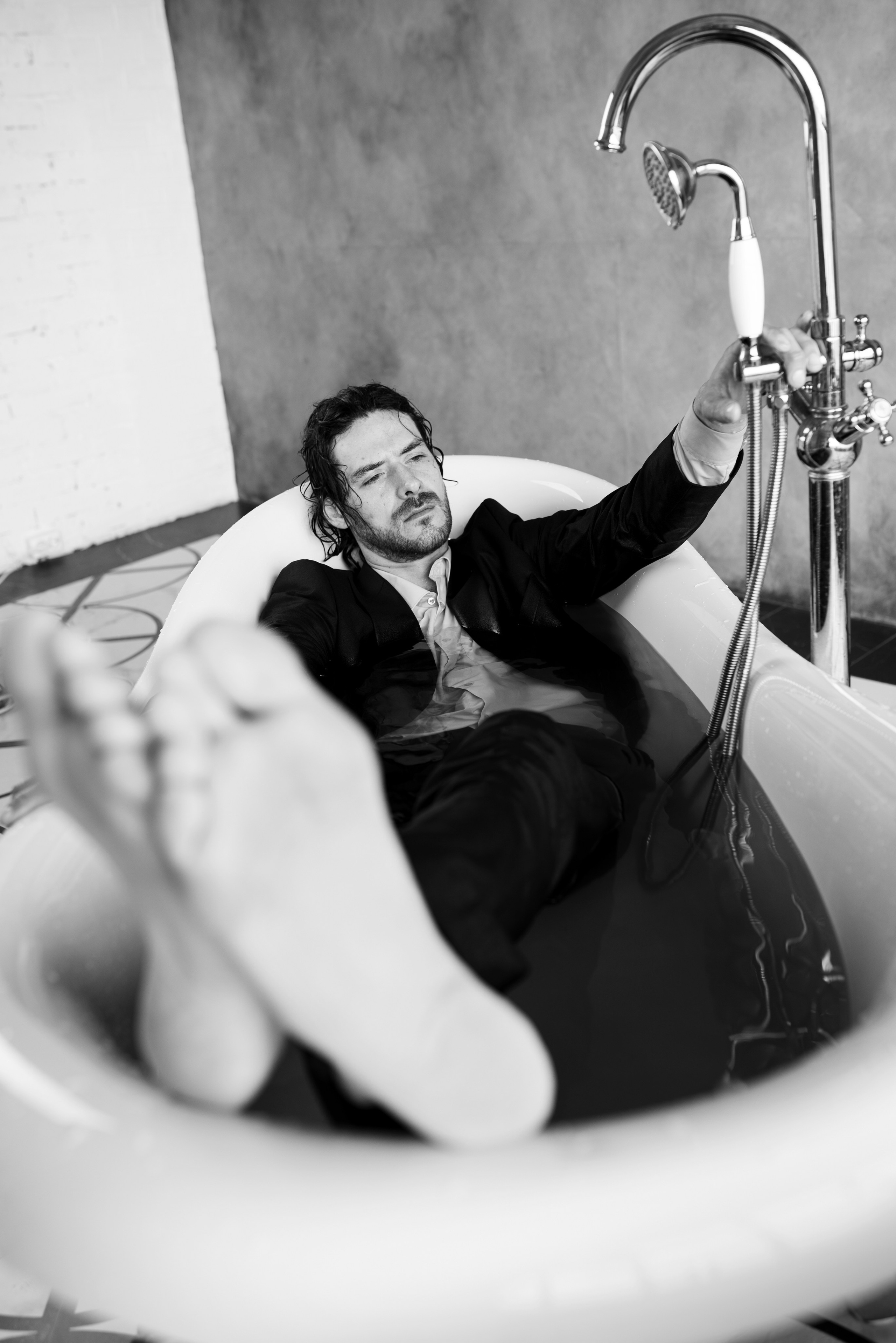 Женя в ванной. Я — Фотограф из Хабаровска