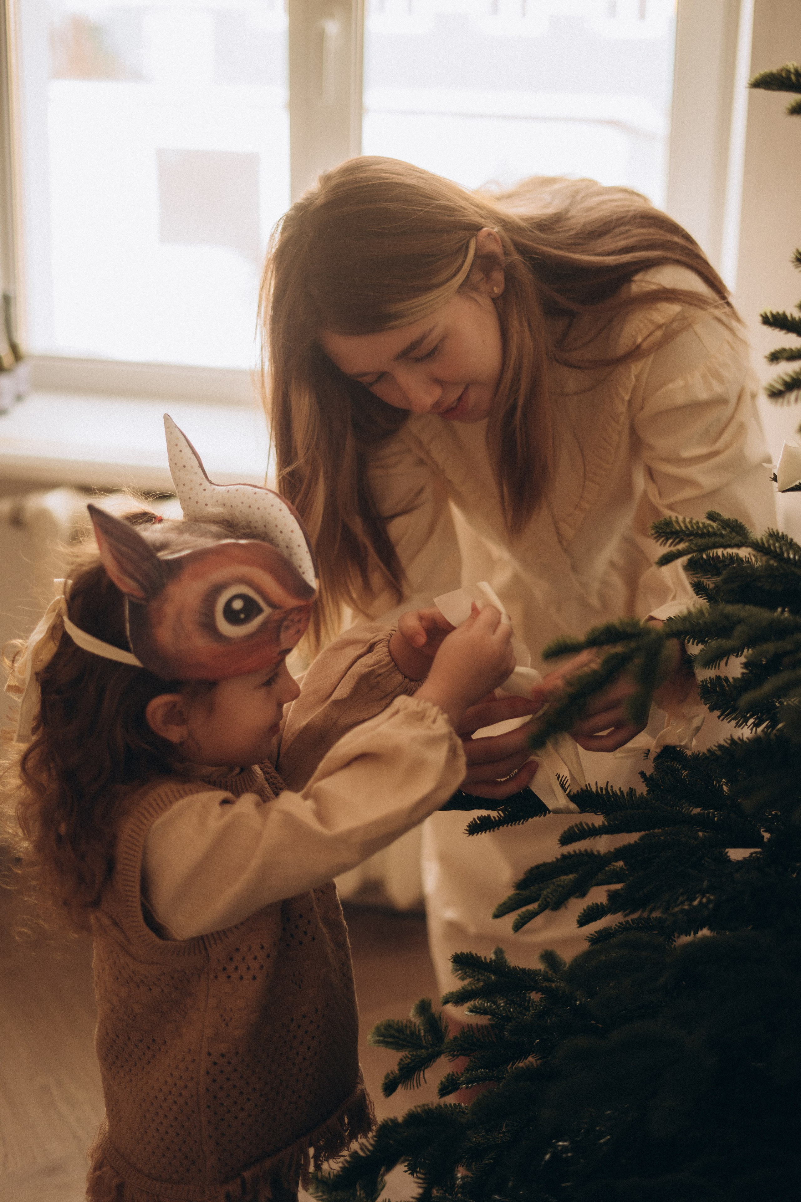 Женя, Ваня, Таисия и Есения. Главная