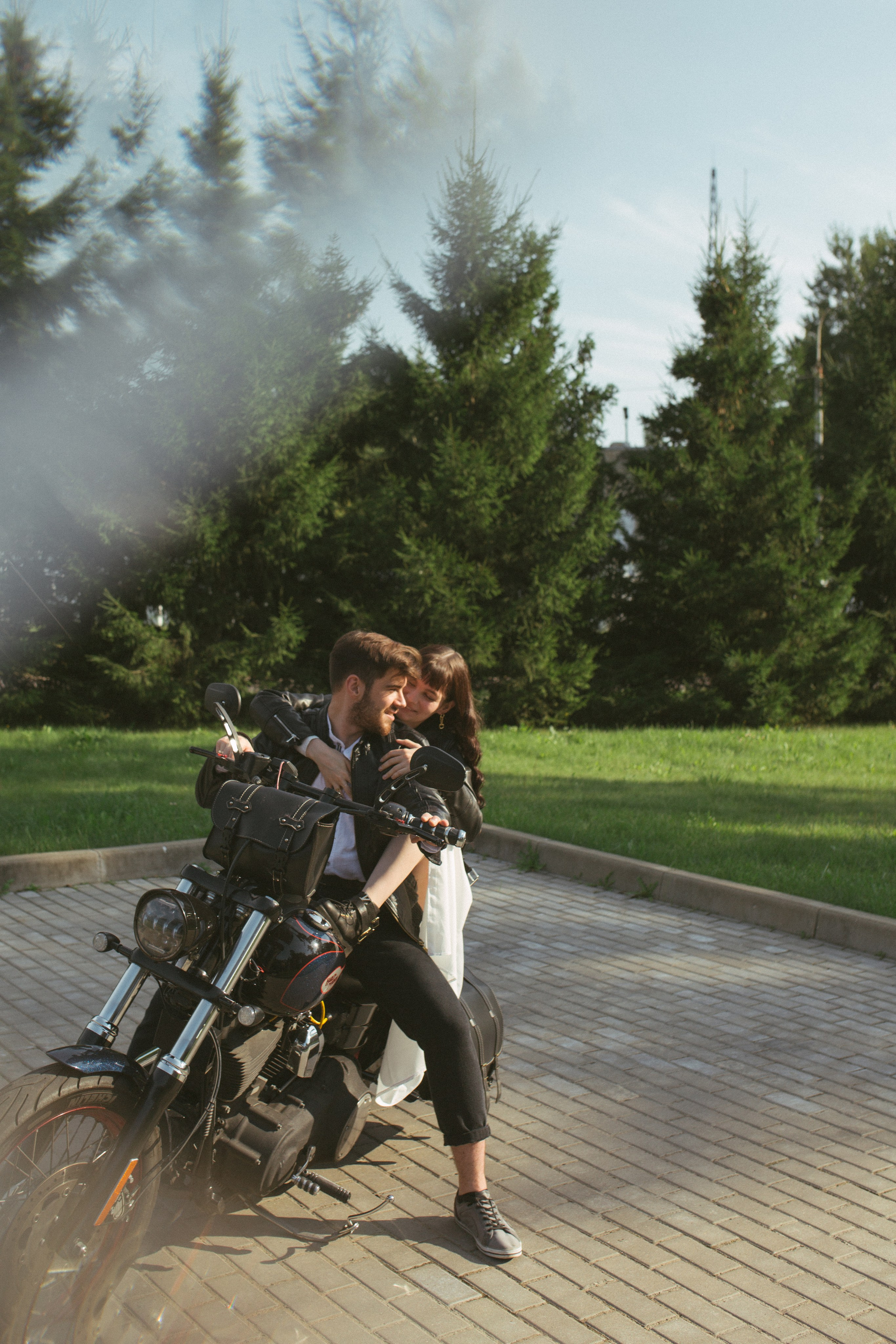 Love story с мотоциклом. Фото Радости. Свадебный и семейный фотограф в Москве Юлия Самойлова