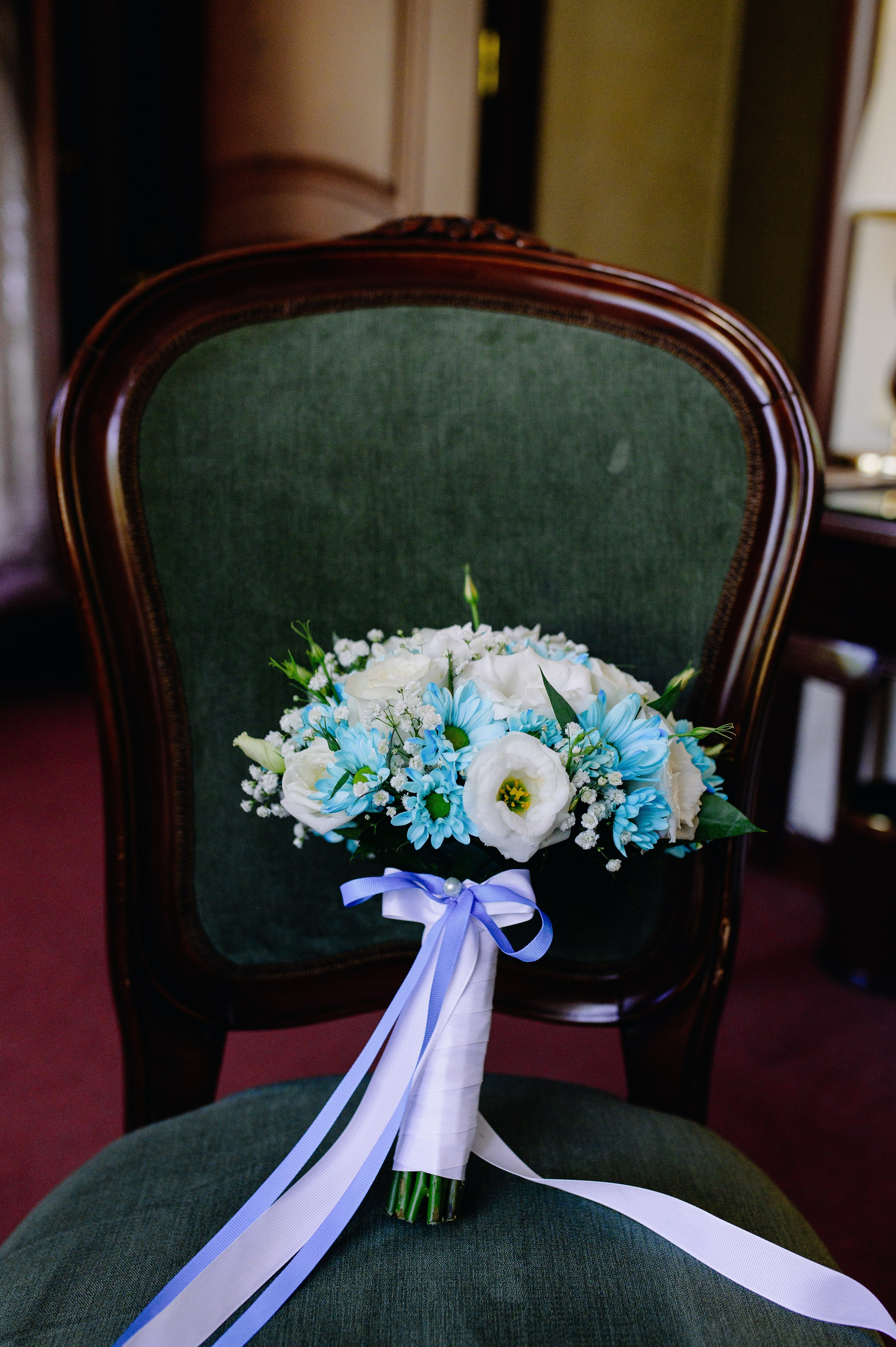 Кристина и Максим — камерная семейная свадьба в Караганде. Свадебный фотограф Караганда