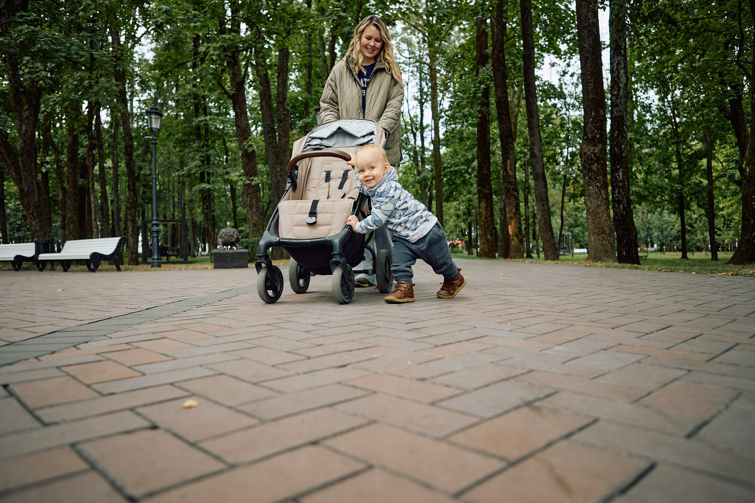 Семейная фотосессия в центре города. Детский, семейный и школьный фотограф Смоленск Москва Влад Старов