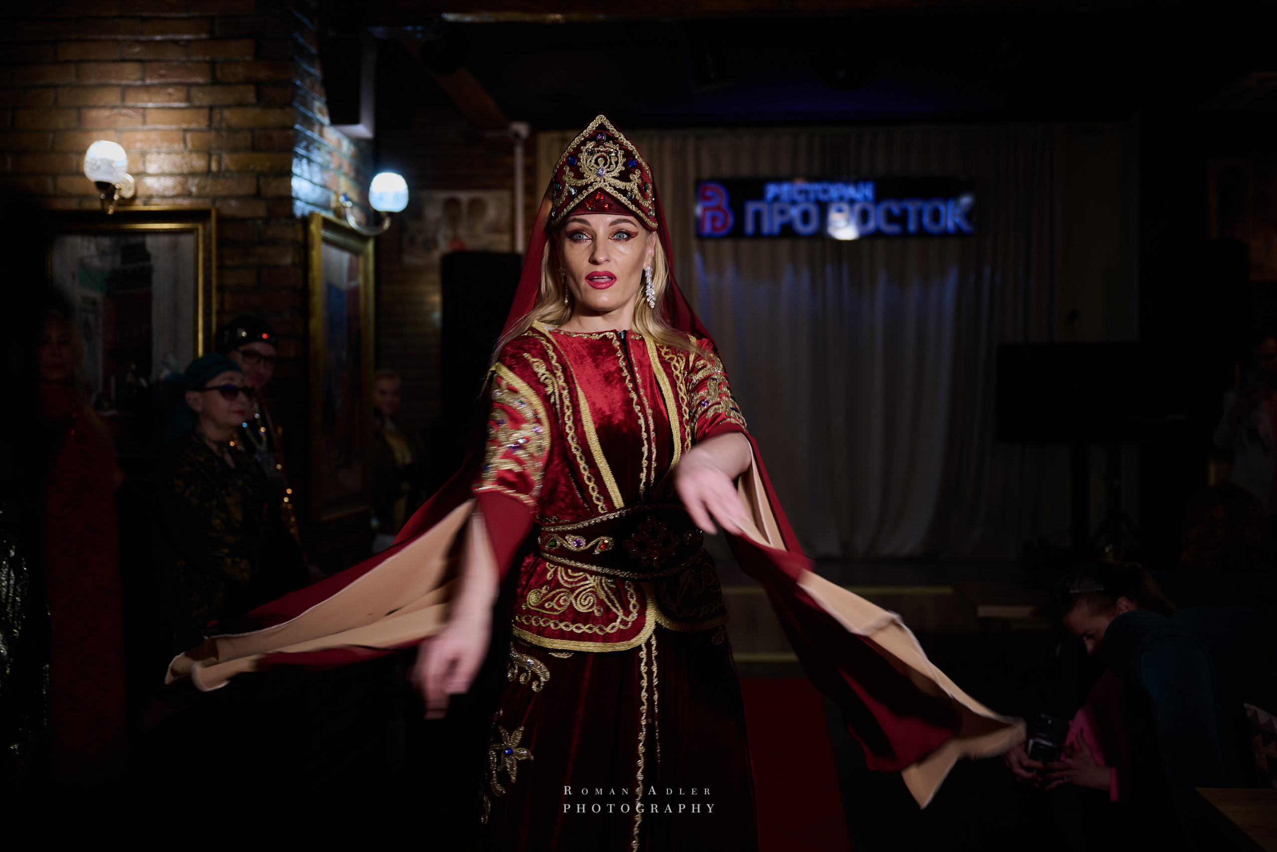 ТОП 50 успешных персон России. Фотограф Роман Адлер