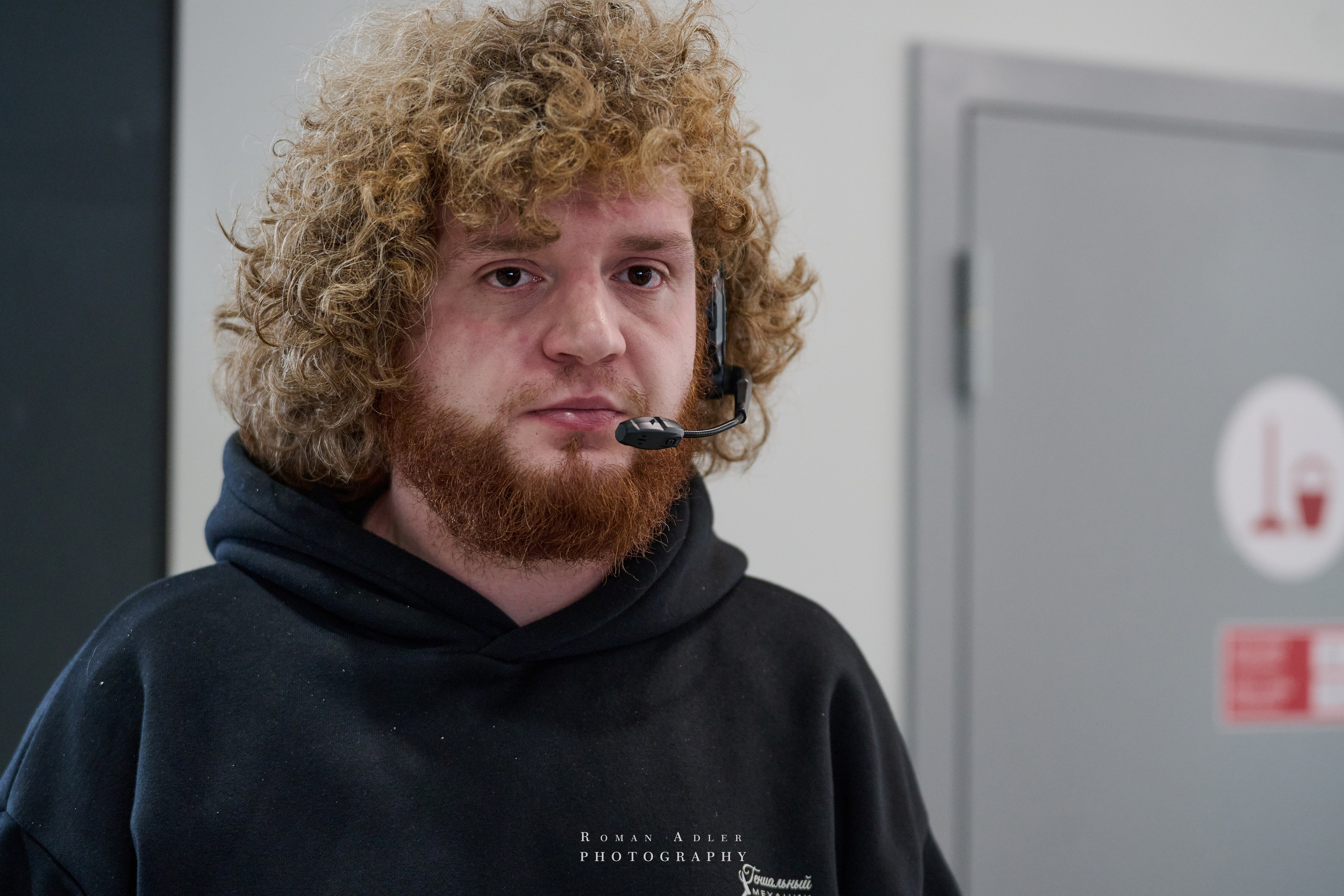 Репортаж со съёмок фильма «Своя в доску». Фотограф Роман Адлер