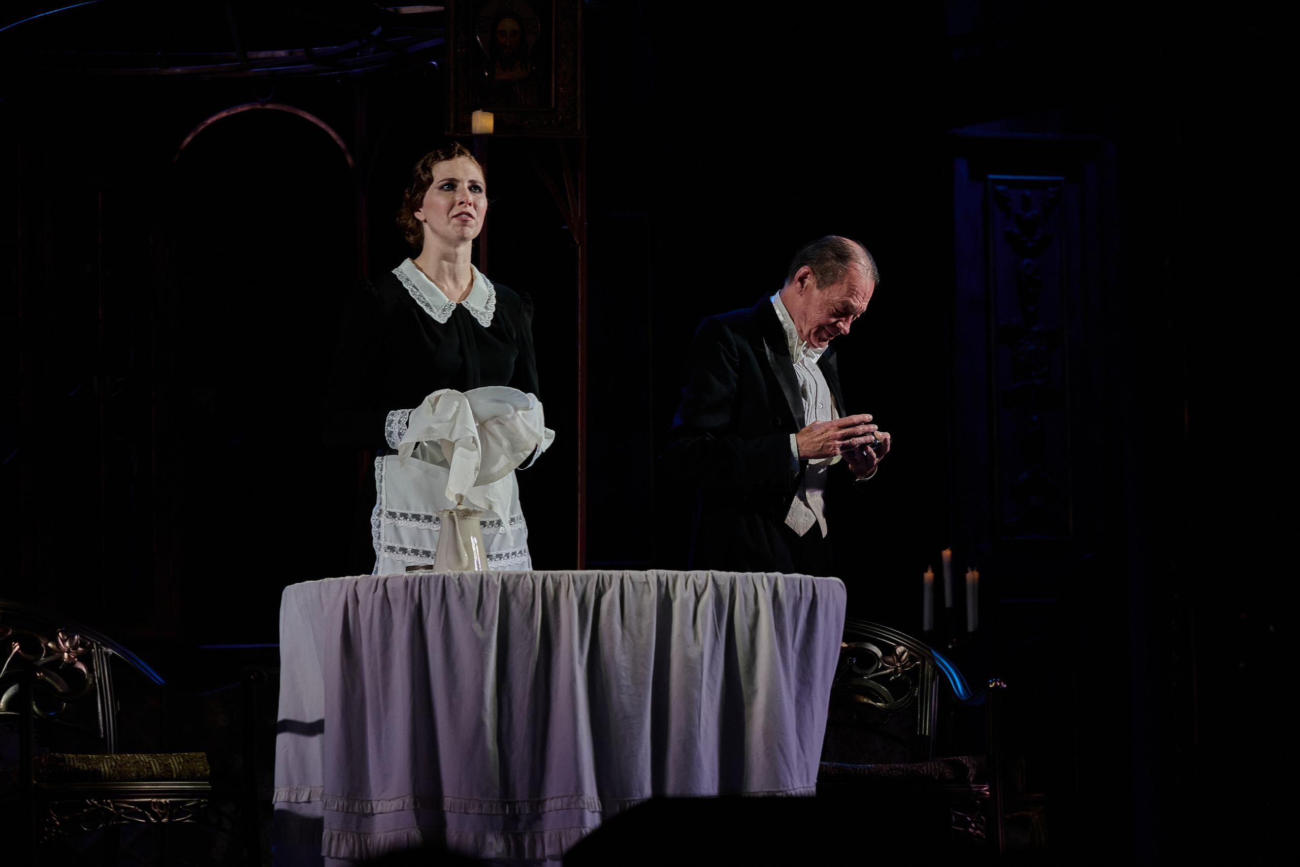 Спектакль «Товарищ». Фотограф Роман Адлер