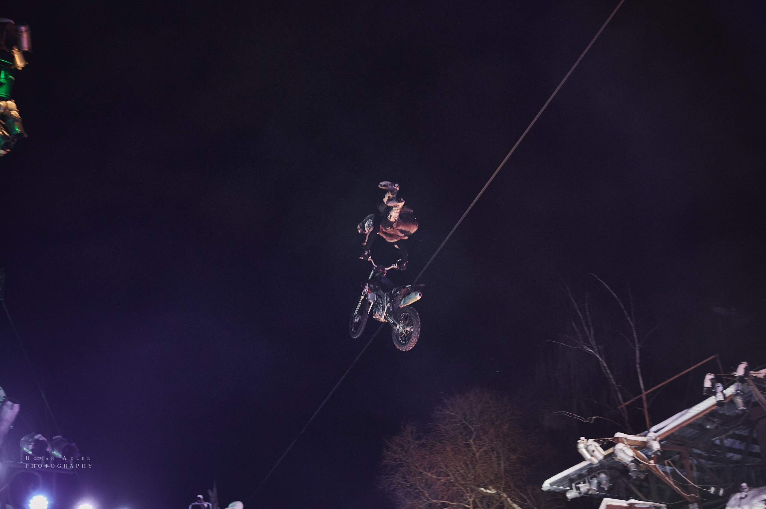 Новогодняя сказка от Ночных волков. Фотограф Роман Адлер