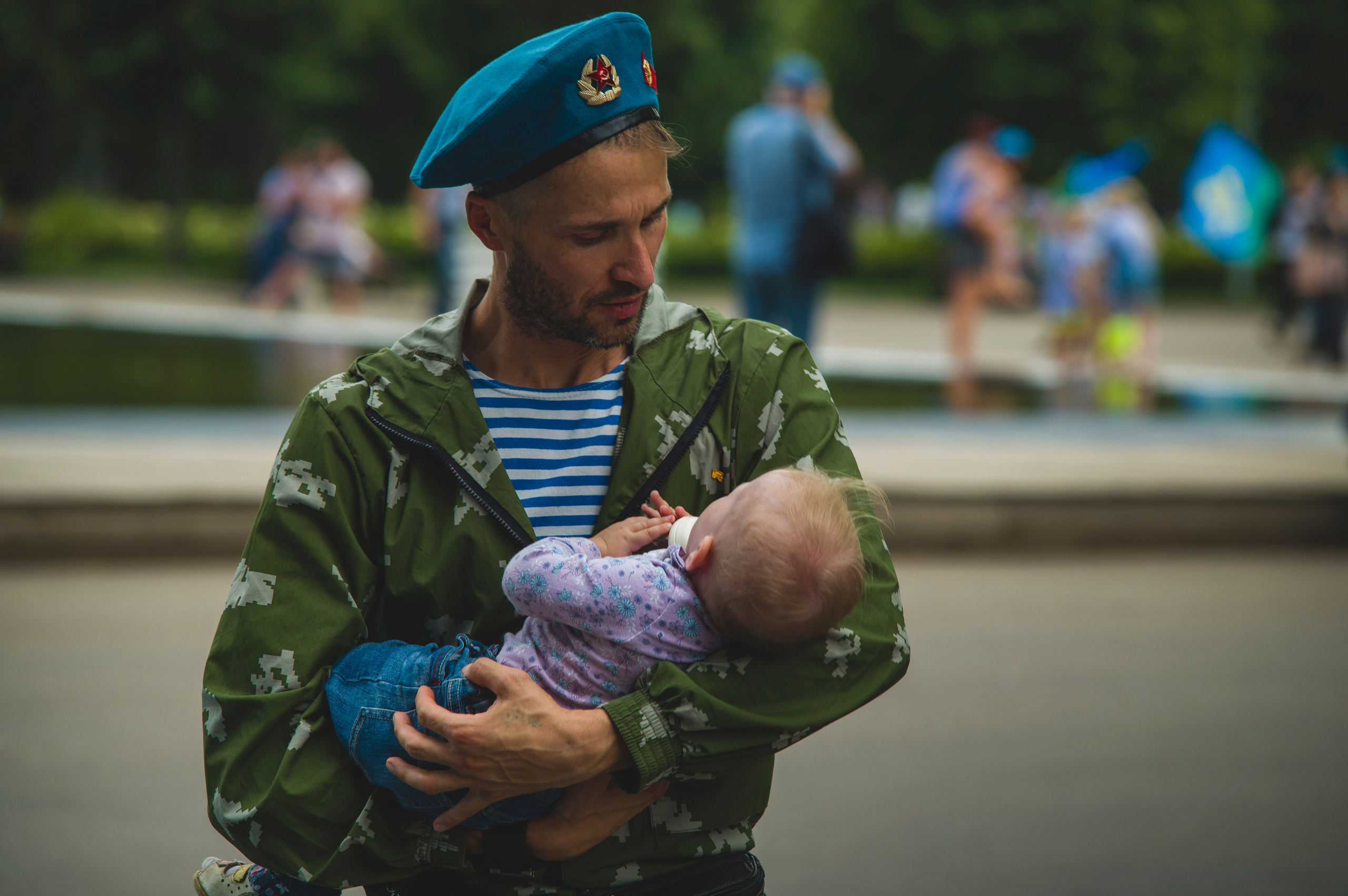 Профессиональная репортажная фотография. Фотограф Роман Адлер. Репортаж День ВДВ 2021