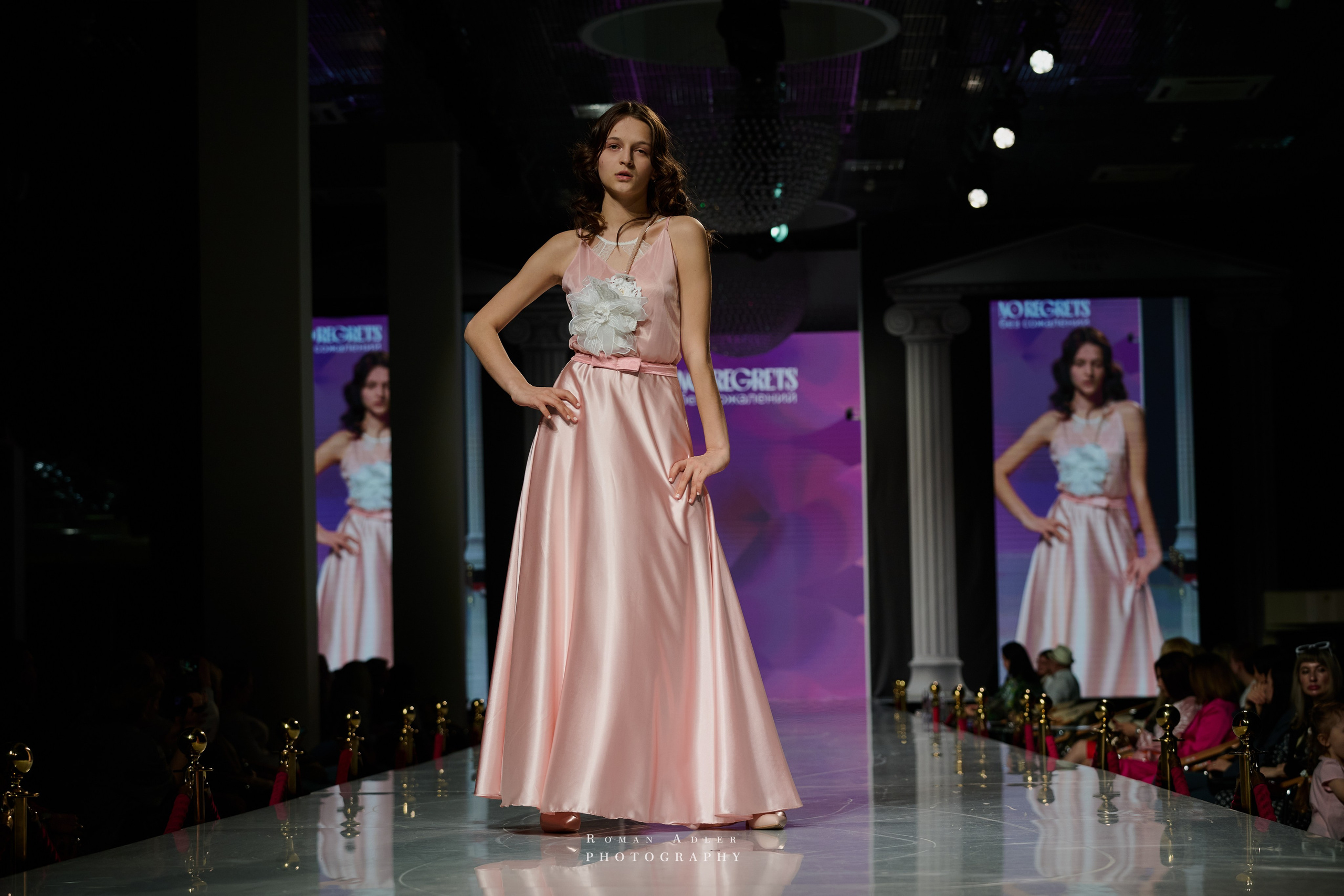 ESTET FASHION WEEK ВЕСНА — 2025. Фотограф Роман Адлер