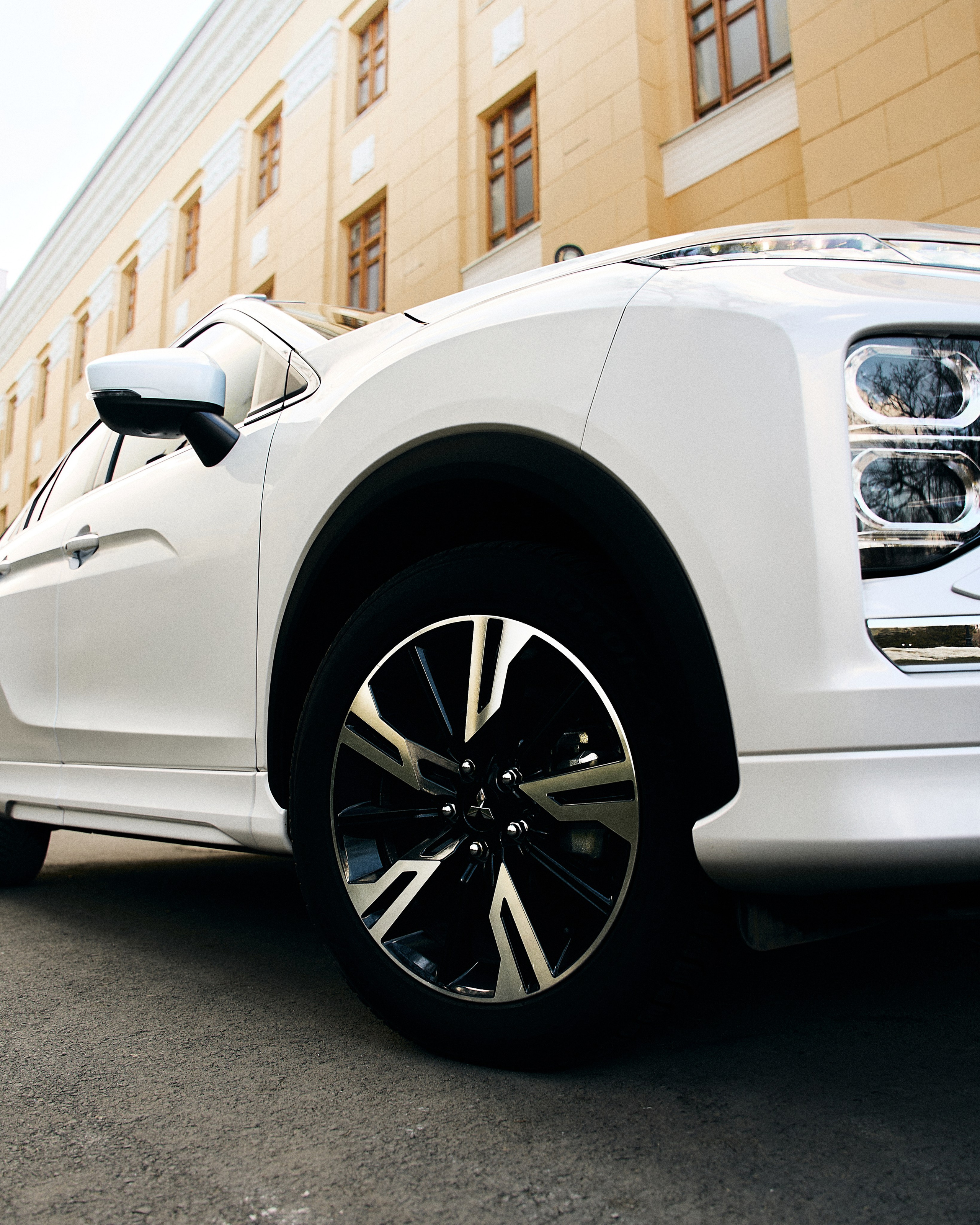 Mitsubishi. Фотограф Москва Сергей Громов