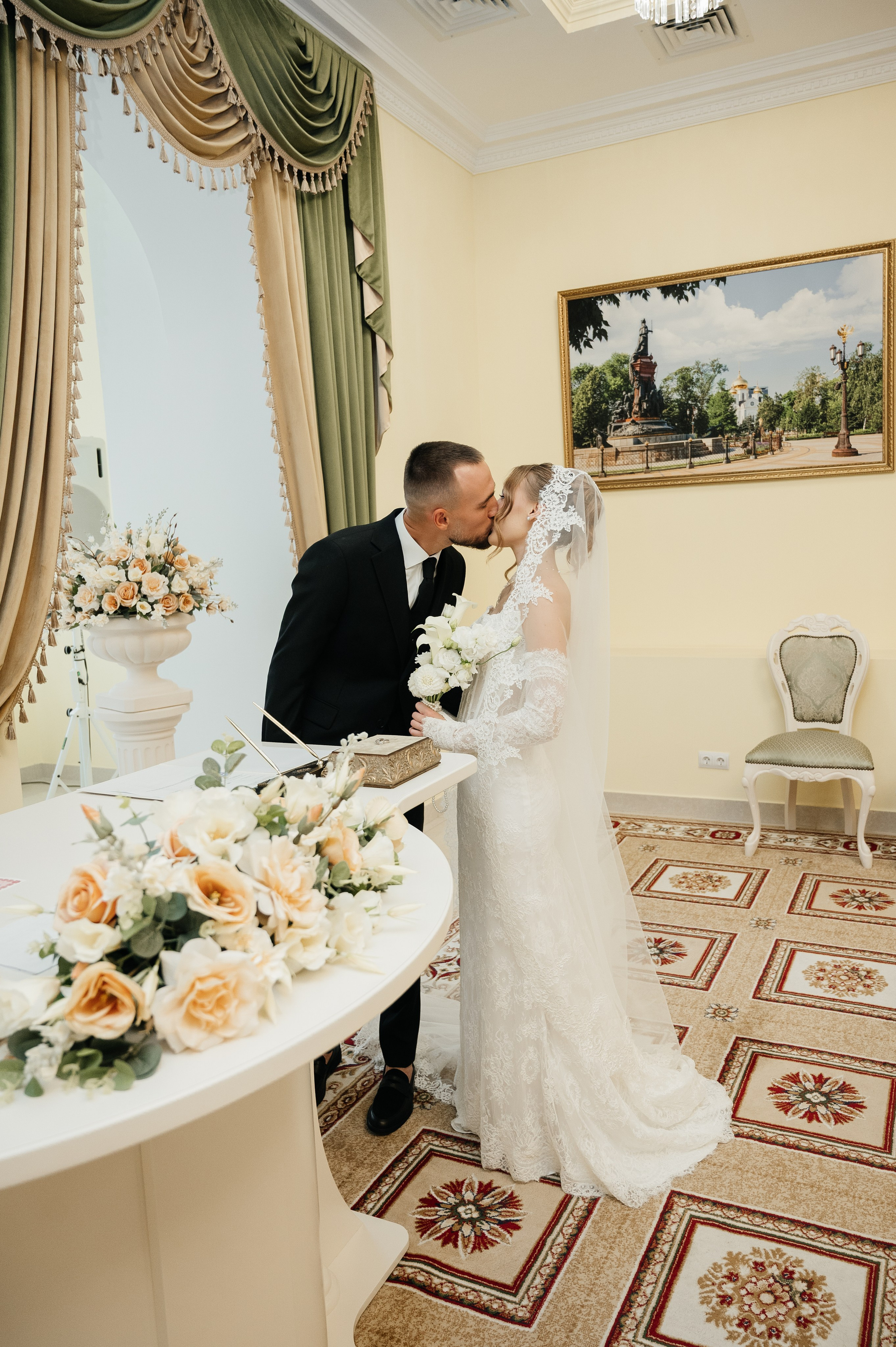 Виктор и Валерия (загс). Свадебный и семейный фотограф в Краснодаре Алина Мельник