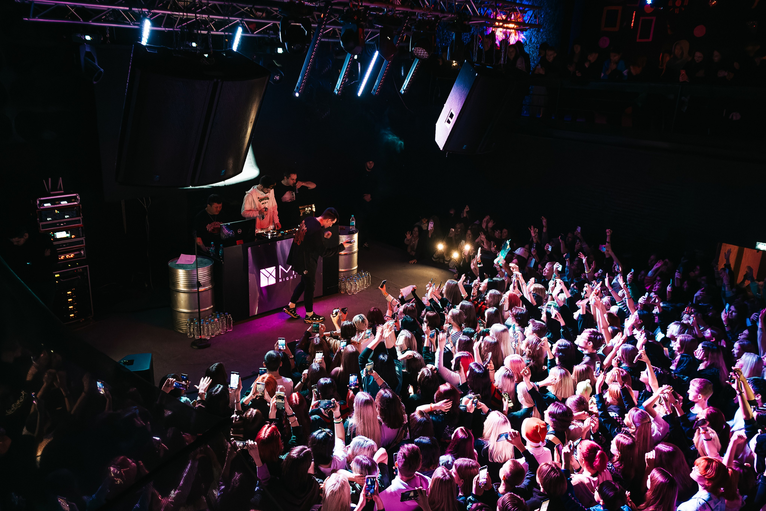 Концерт Мазелова. Фотограф Артём Ющенко