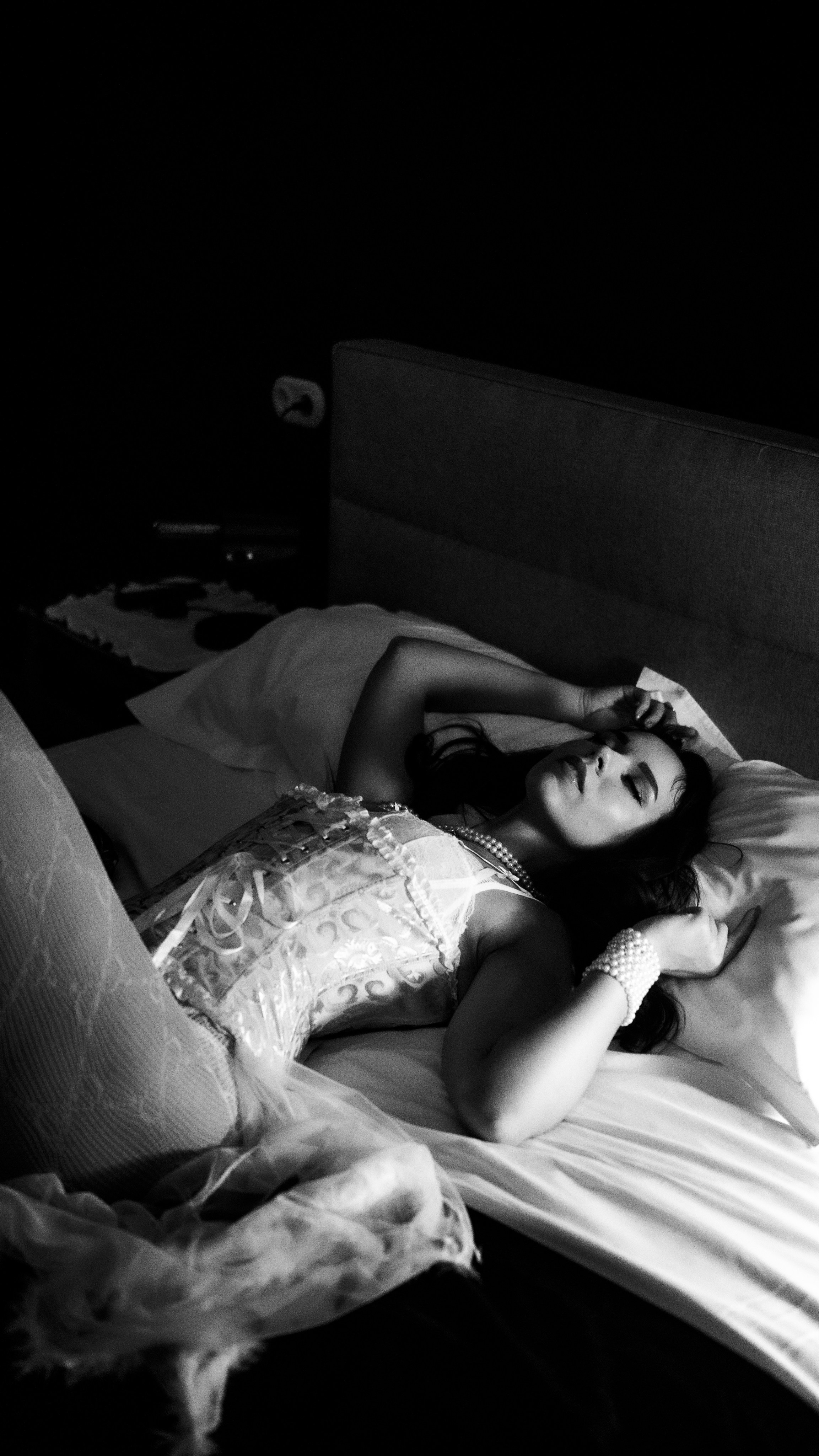 Монохромные грёзы