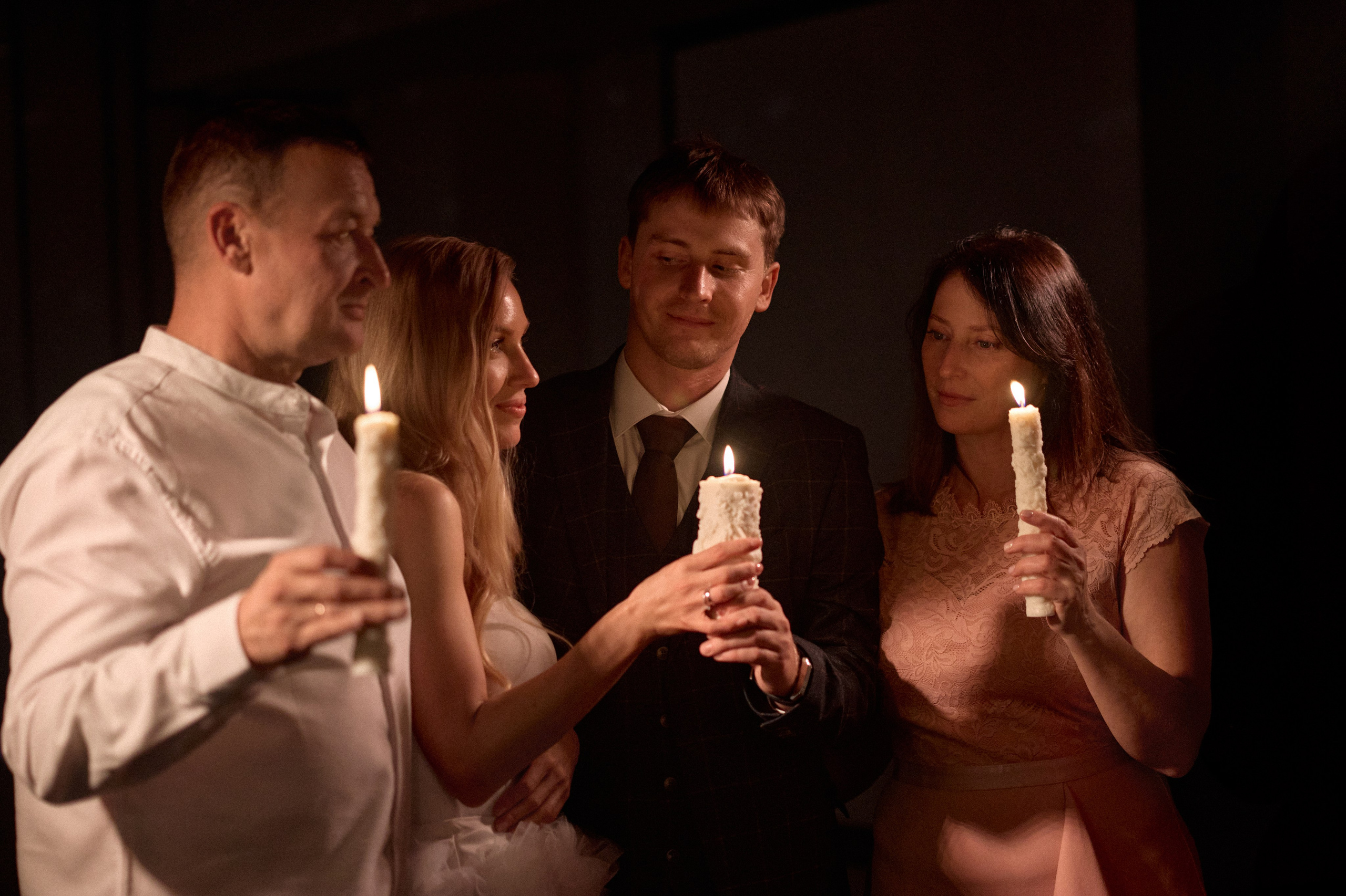 Свадебная фотосессия в Дворце Бракосочетания № 1. Сестры Карабаза. Фотографы и ретушеры в Москве и Санкт-Петербурге