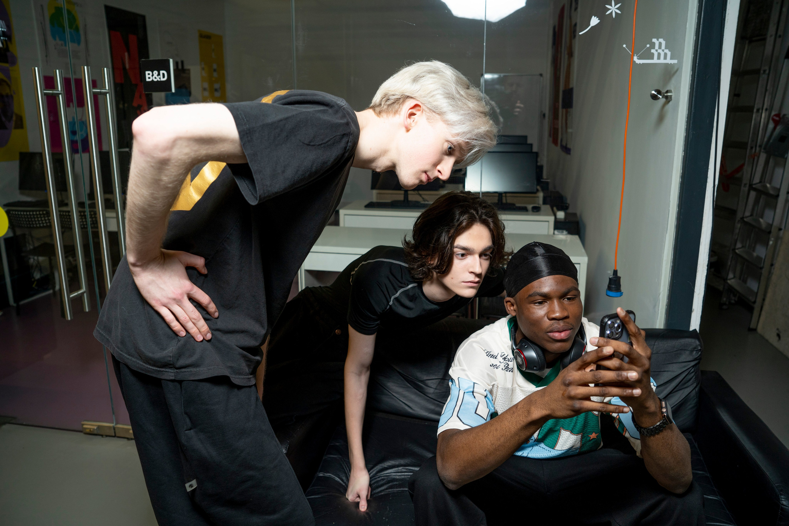 B&D FASHION SHOW: Мода как искусство. Переосмысление классики. Больше: https://sinonim.org/improve#res. Профессиональный портретный фотограф в Москве Владимир Глаголев