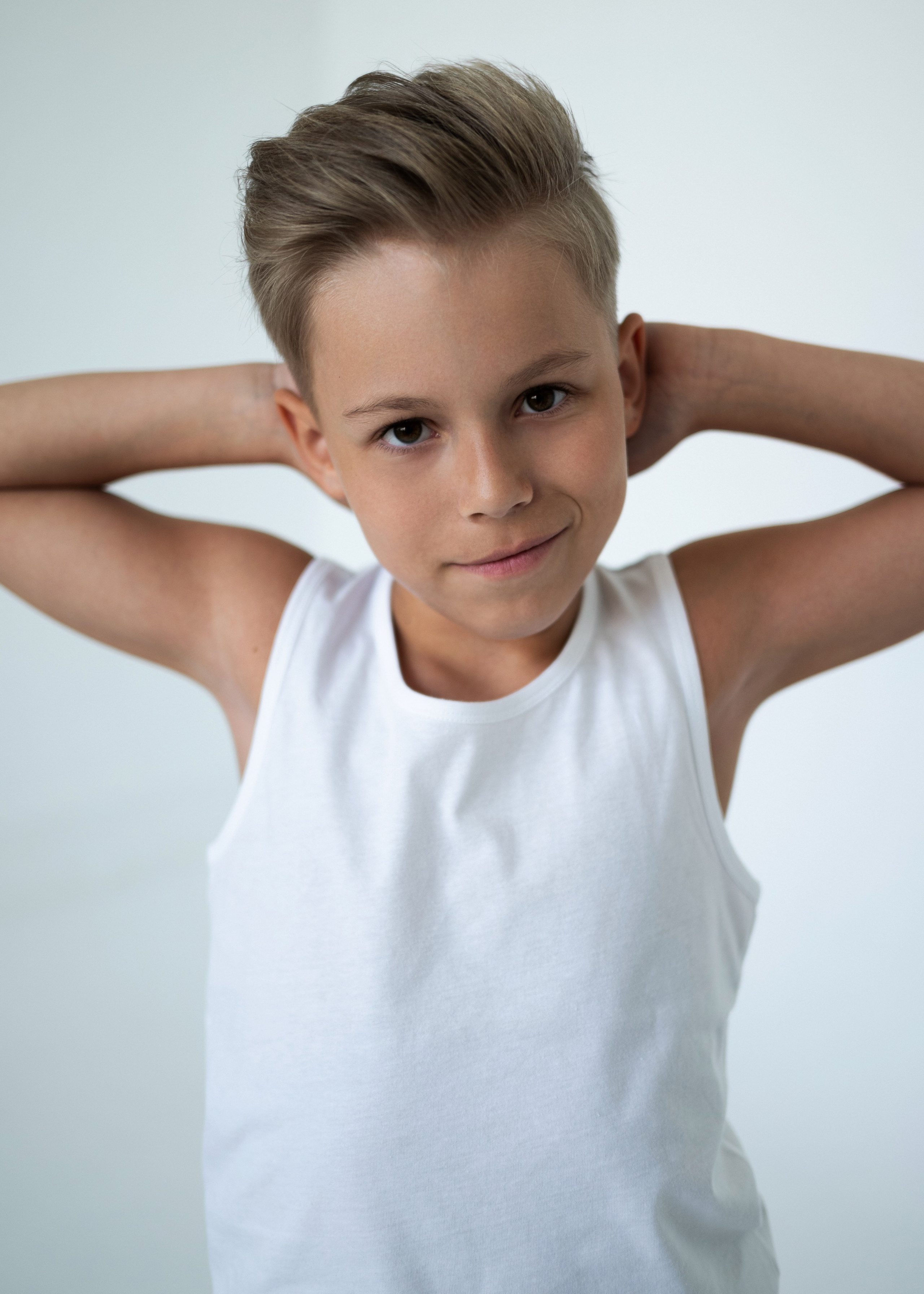 Модельное портфолио. Фотограф Москва Виктория Вишневская актерское / модельное портфолио