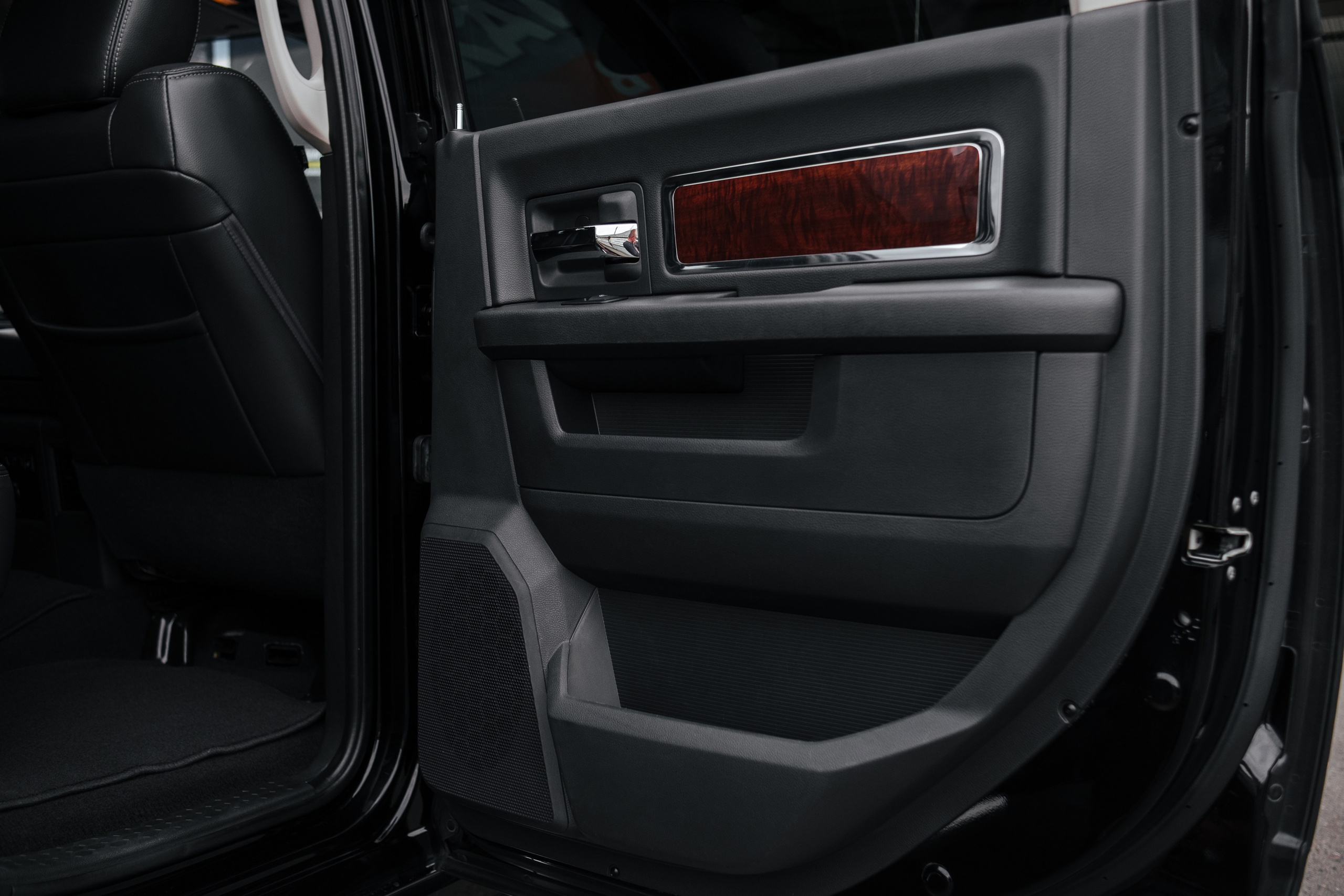 DODGE RAM. Фуд и предметный фотограф Виталий Морозов г. Москва