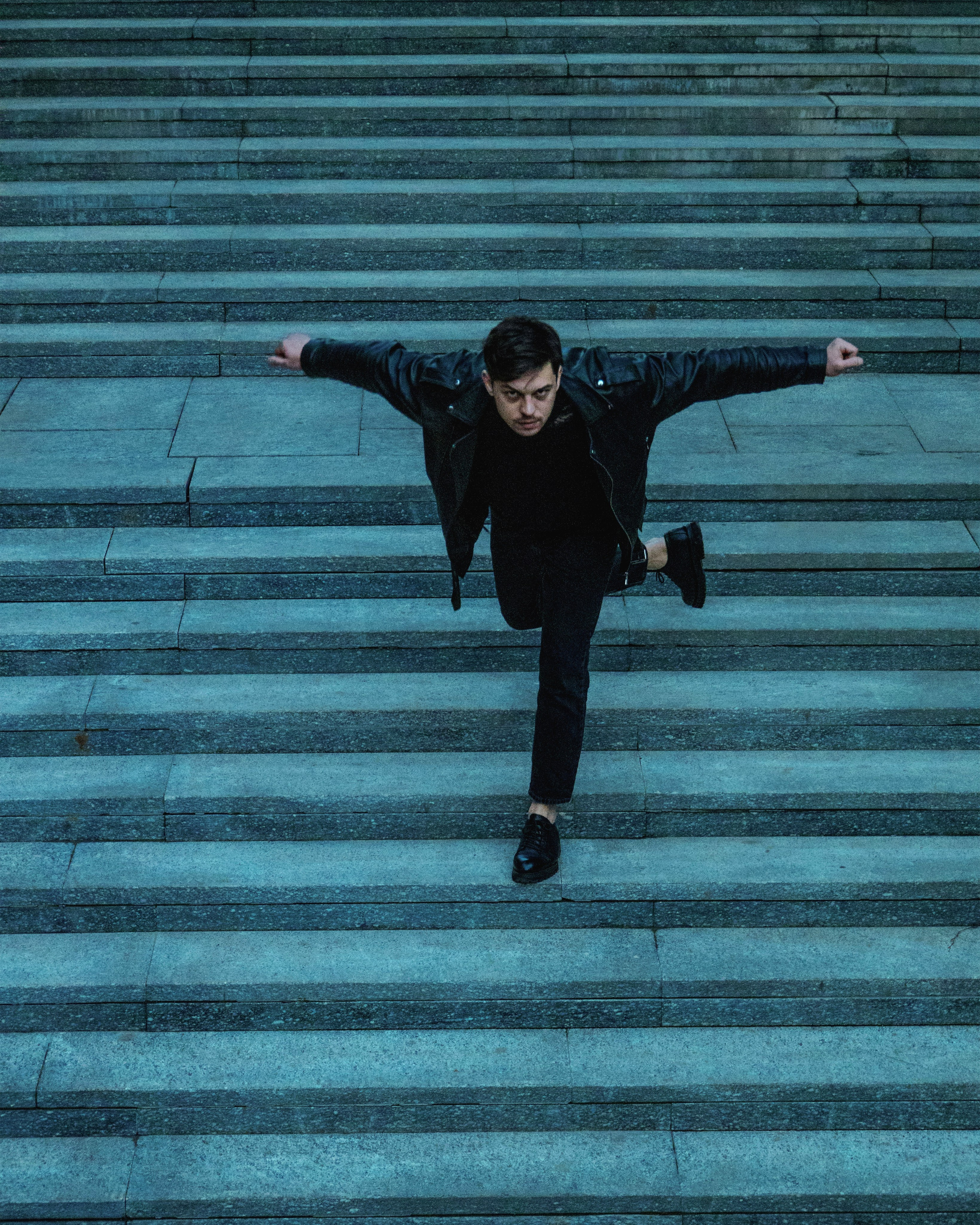 Иван — Весь мир идет на меня войной. Индивидуальный фотограф в Москве