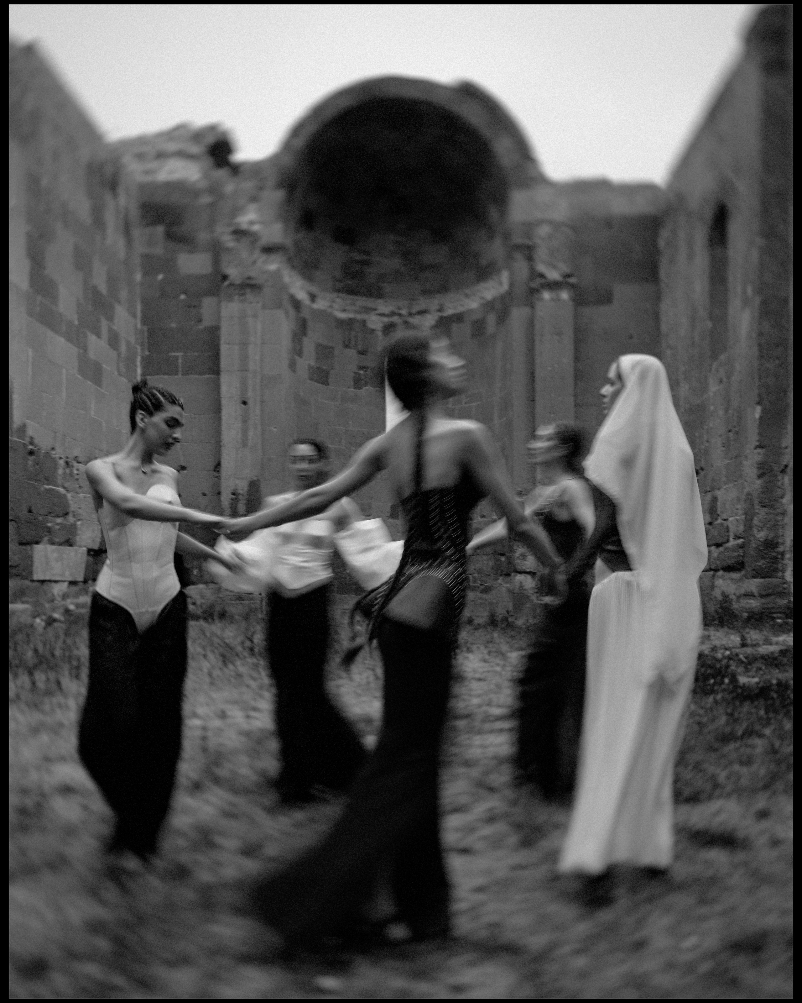 Фотограф Аревик Алоян