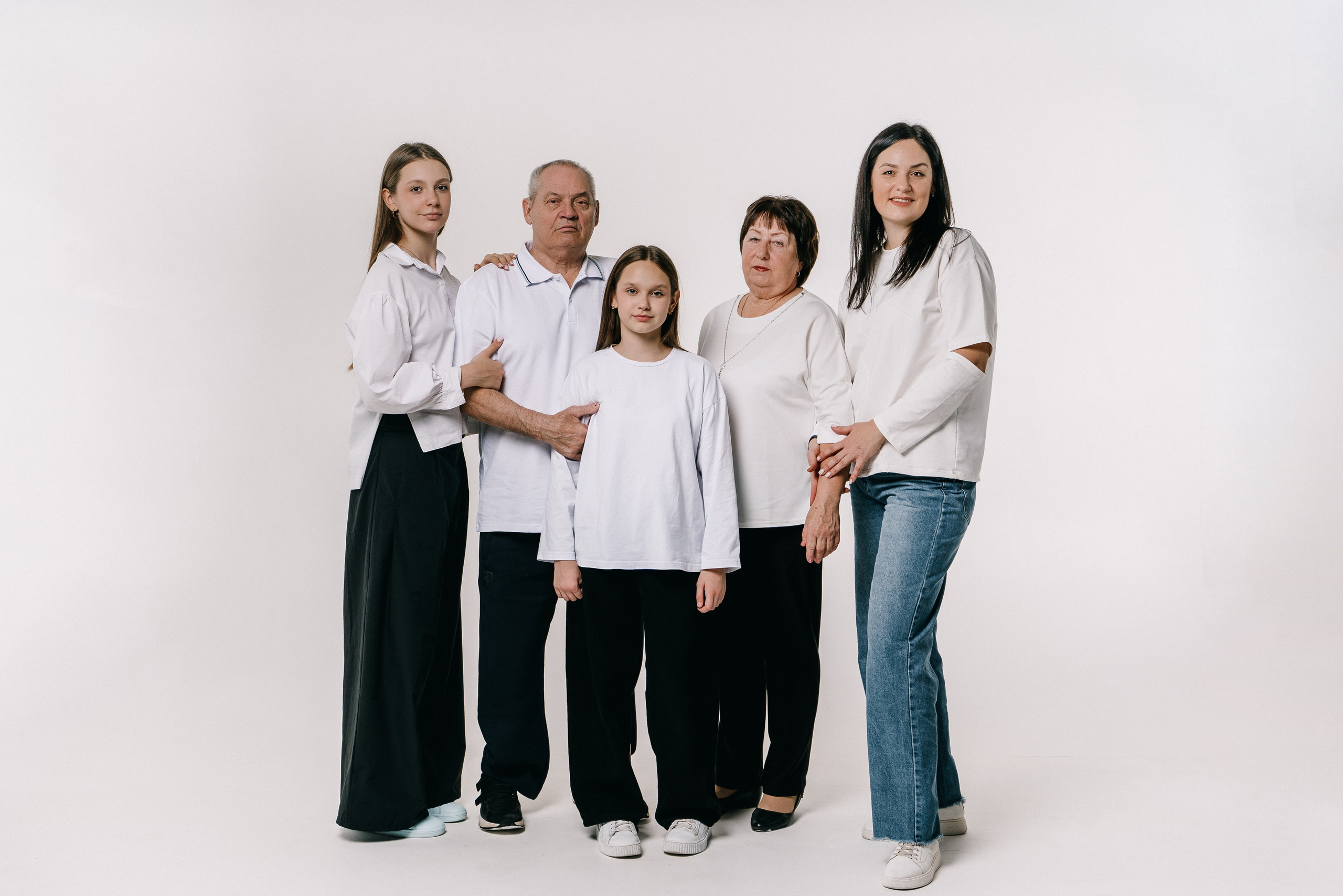 Студийная семейная фотосессия. Фотограф Сергей Логинов