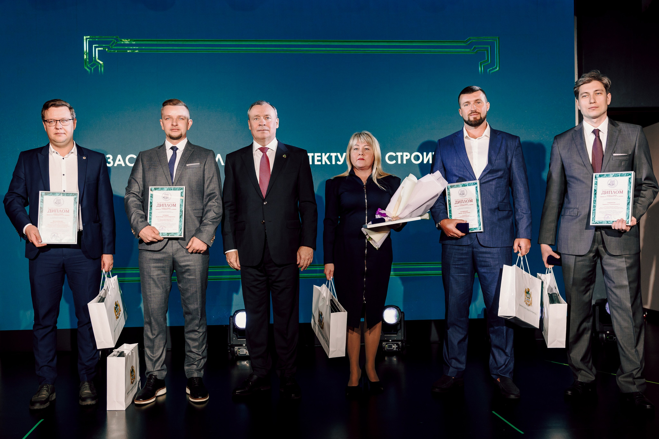 XXVI Церемония вручения премии имени В. Н. Татищева и Г. В. Де Геннина. Лёшка Варзегов — фотограф