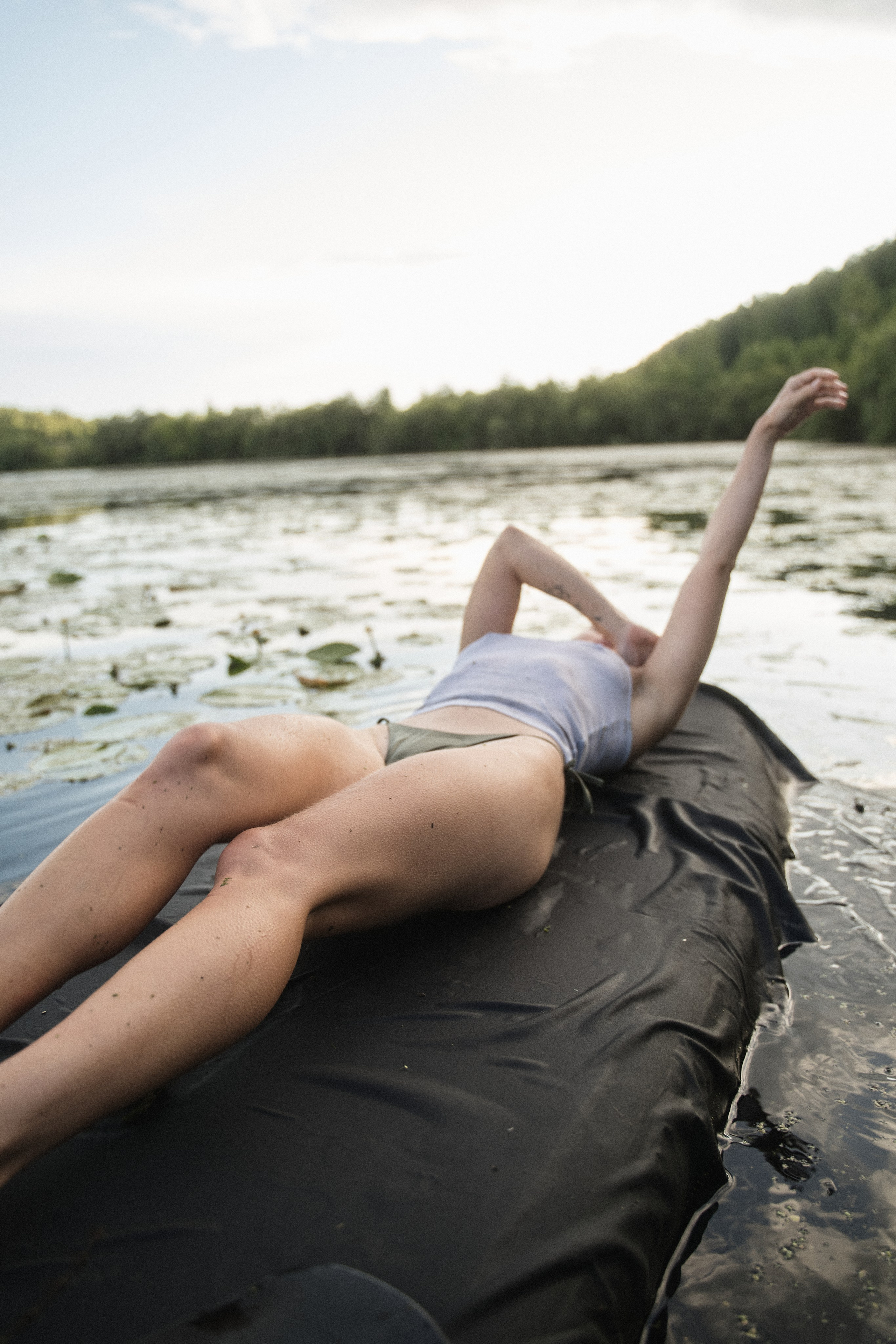 Mariia and water lilies. Главная