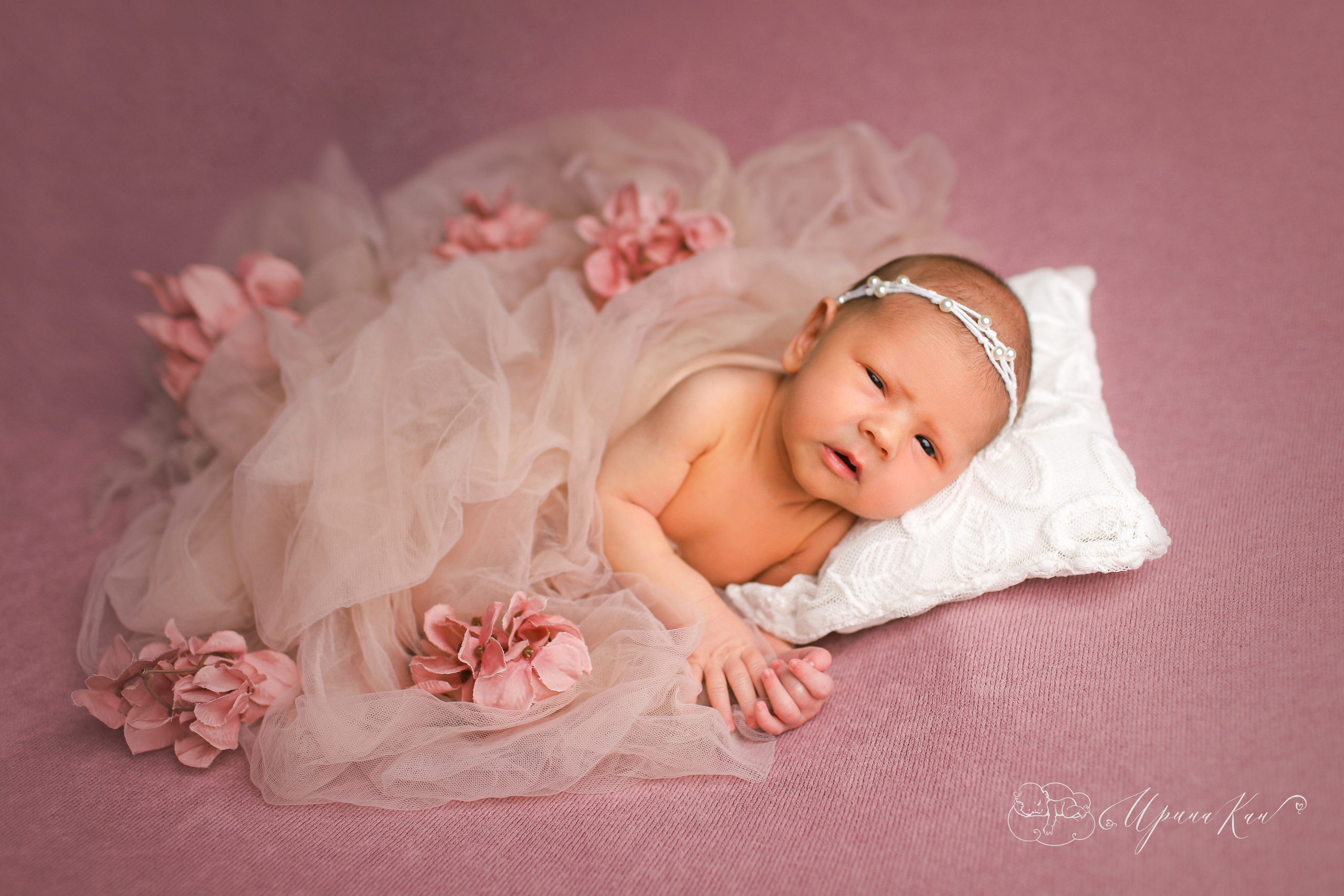 Новорожденная фотосессия для девочек. Ирина Кан Фотограф новорожденных в Екатеринбурге